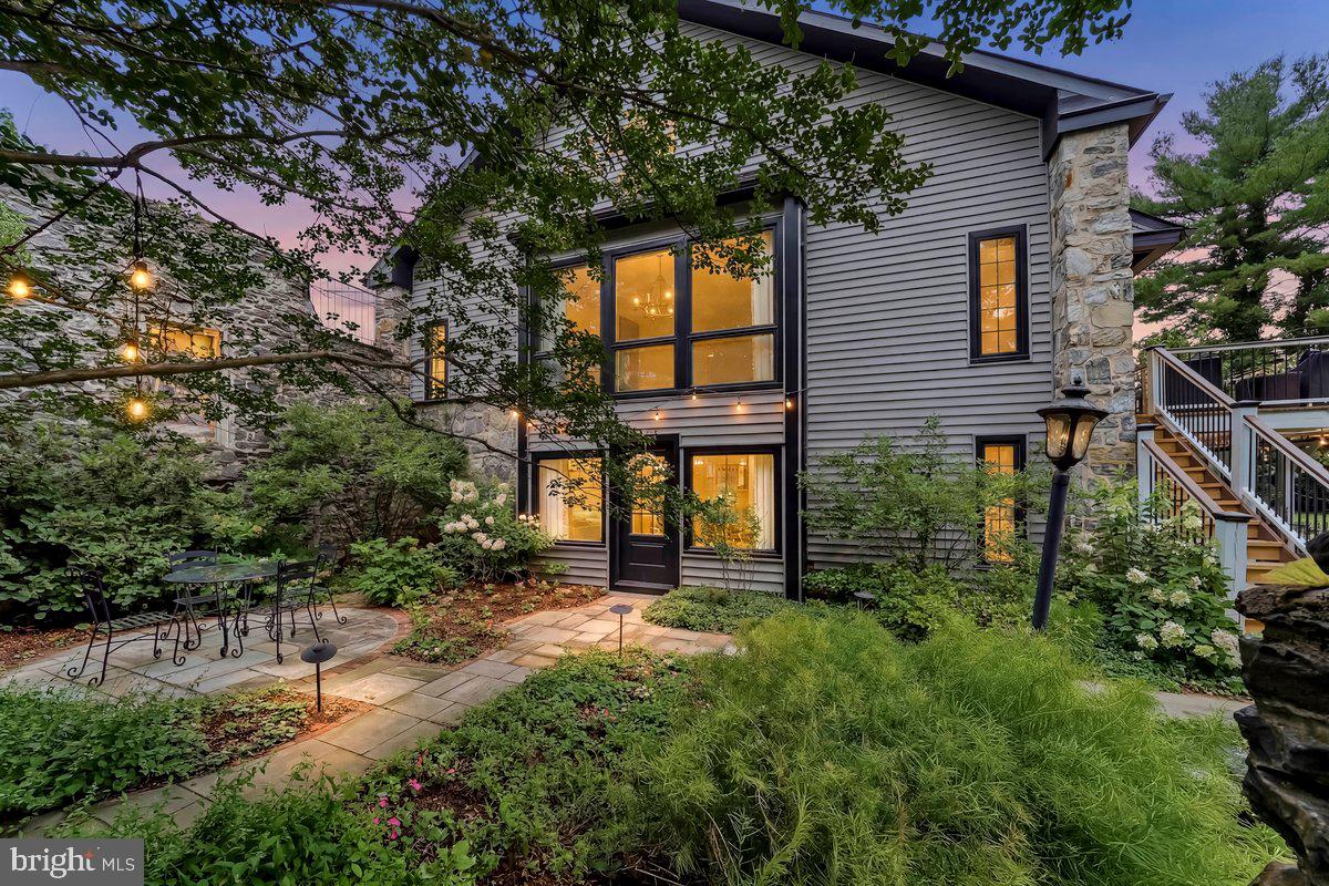 802 GOSHEN ROAD