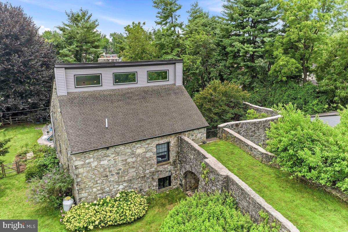 802 GOSHEN ROAD