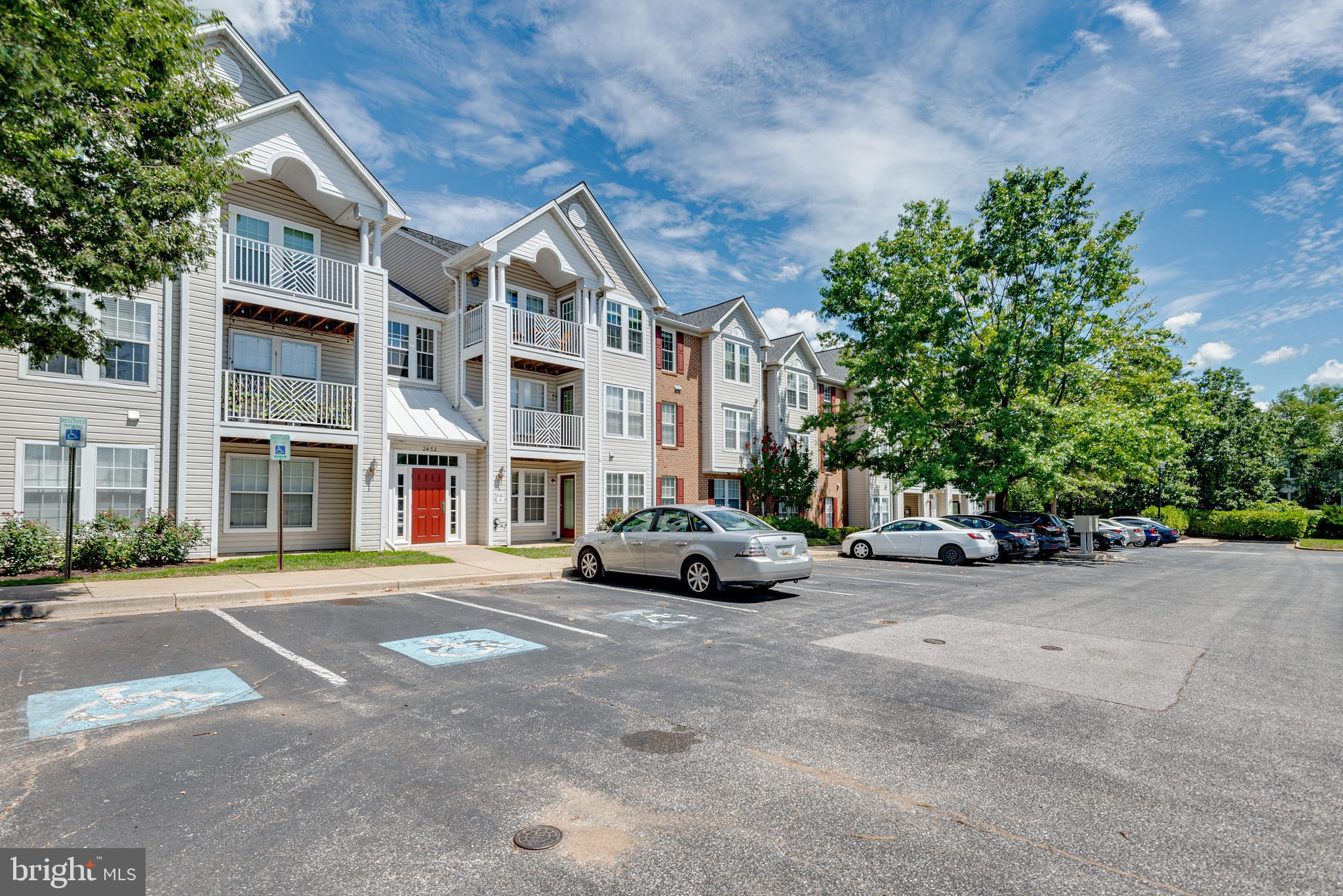 PINEY ORCHARD - Residential Lease