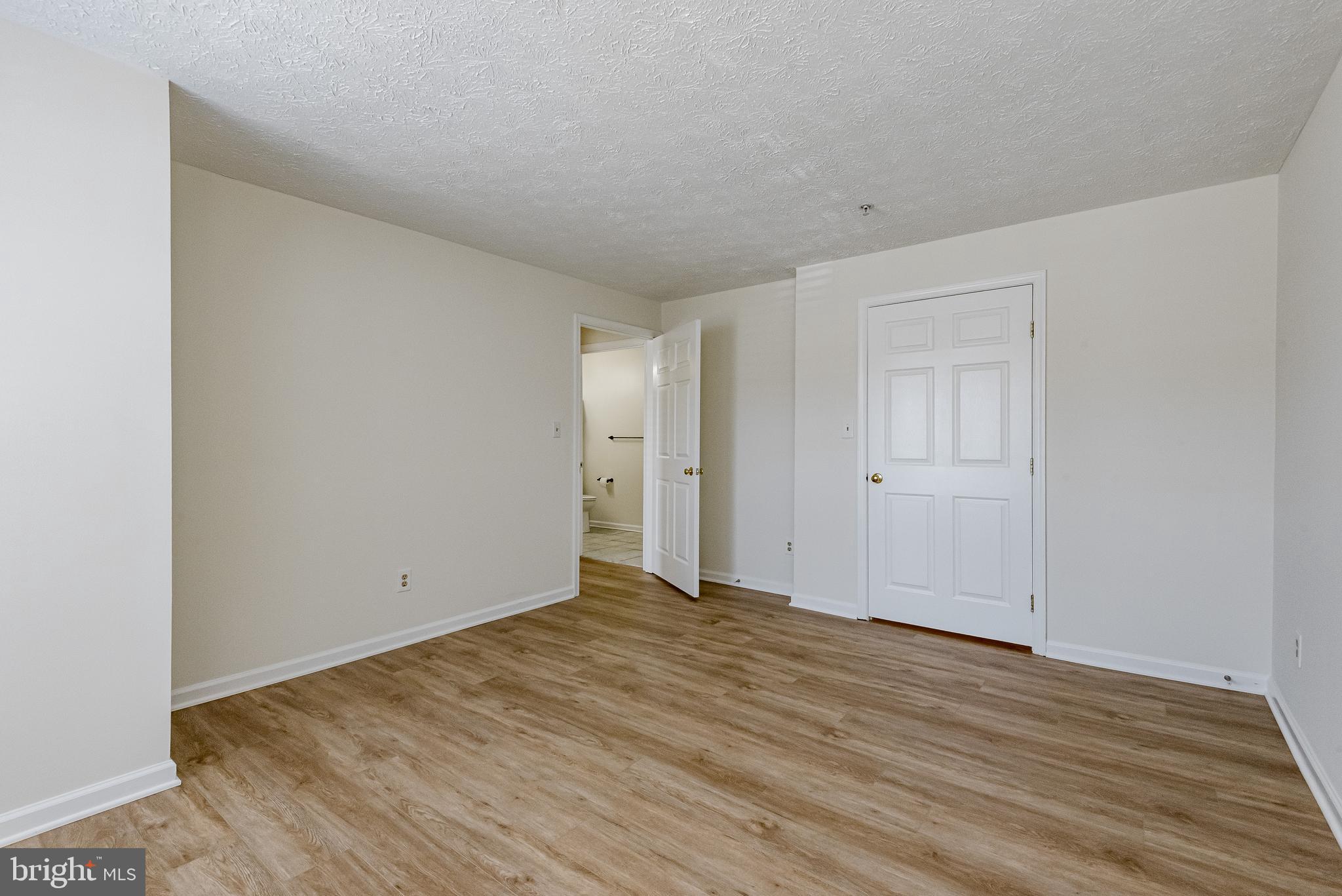 PINEY ORCHARD - Residential Lease