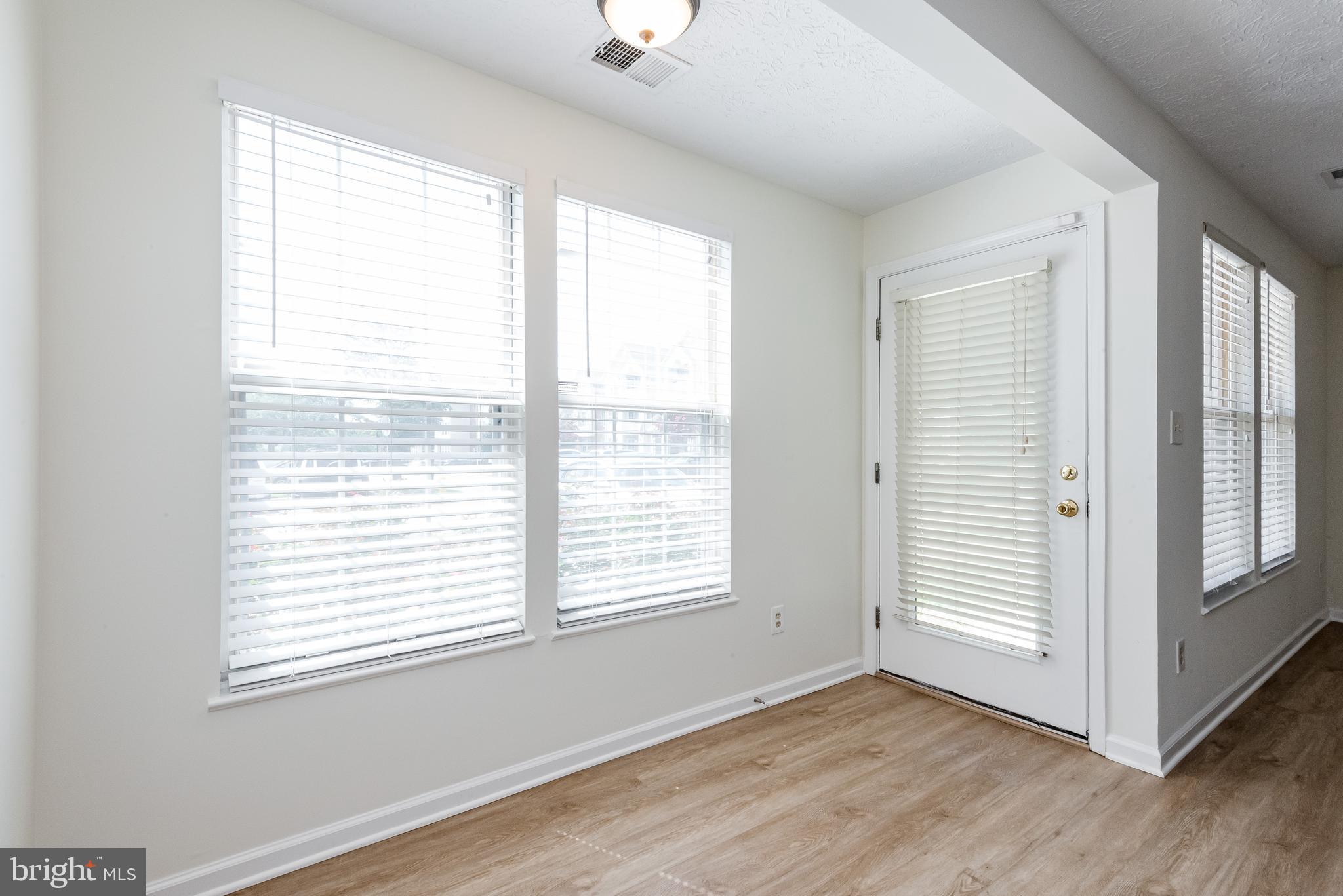 PINEY ORCHARD - Residential Lease