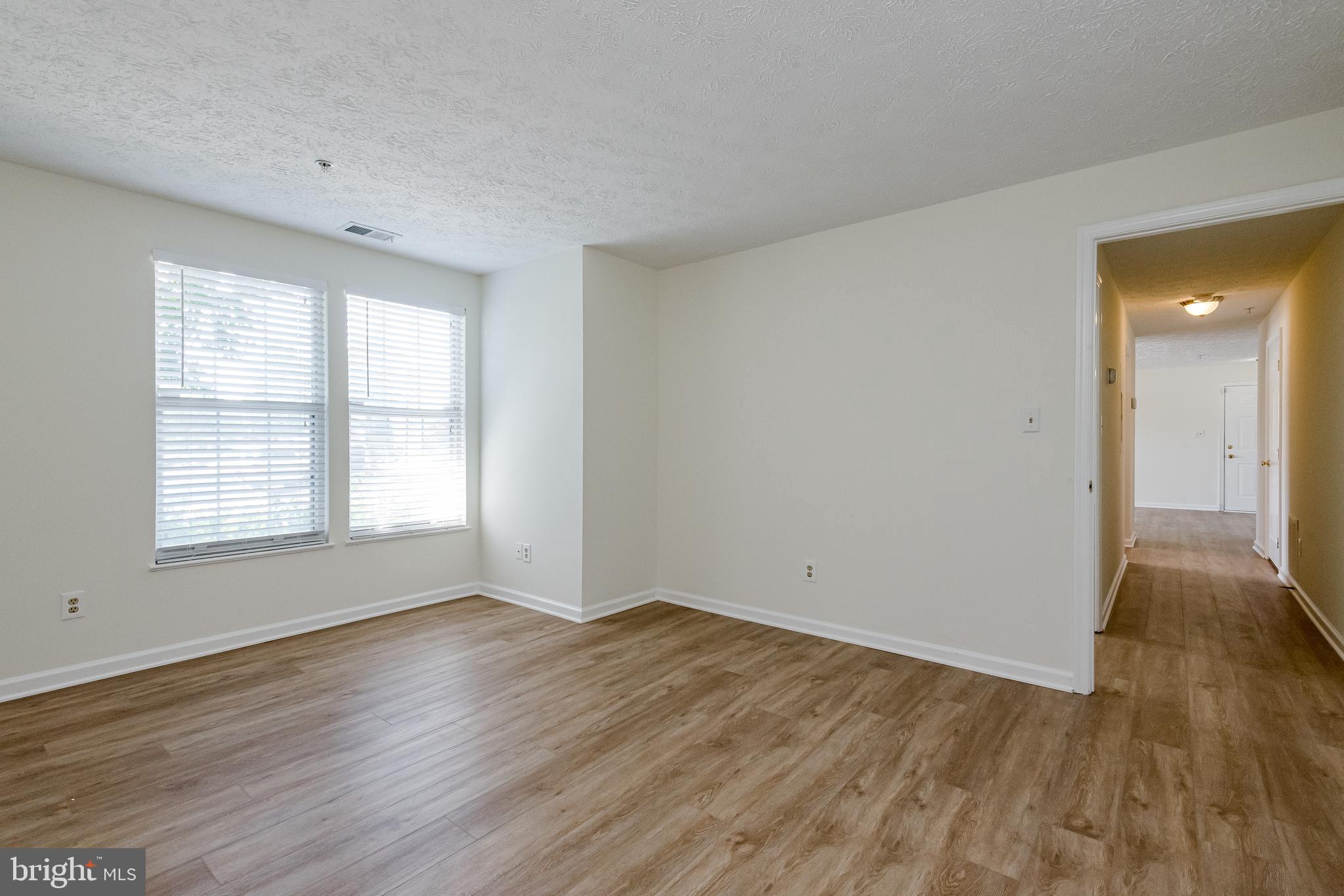 PINEY ORCHARD - Residential Lease