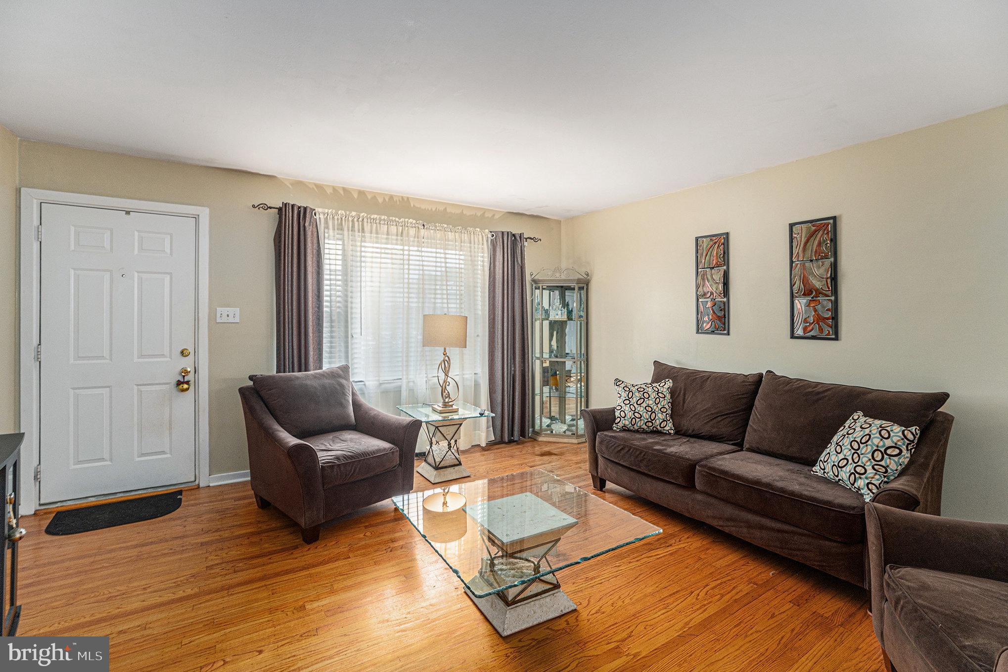 ROSLYN - Residential