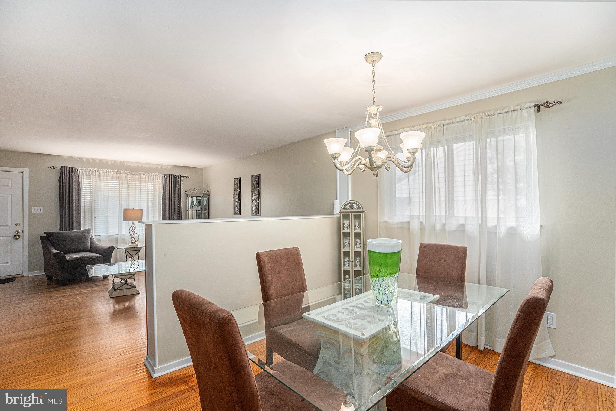 ROSLYN - Residential