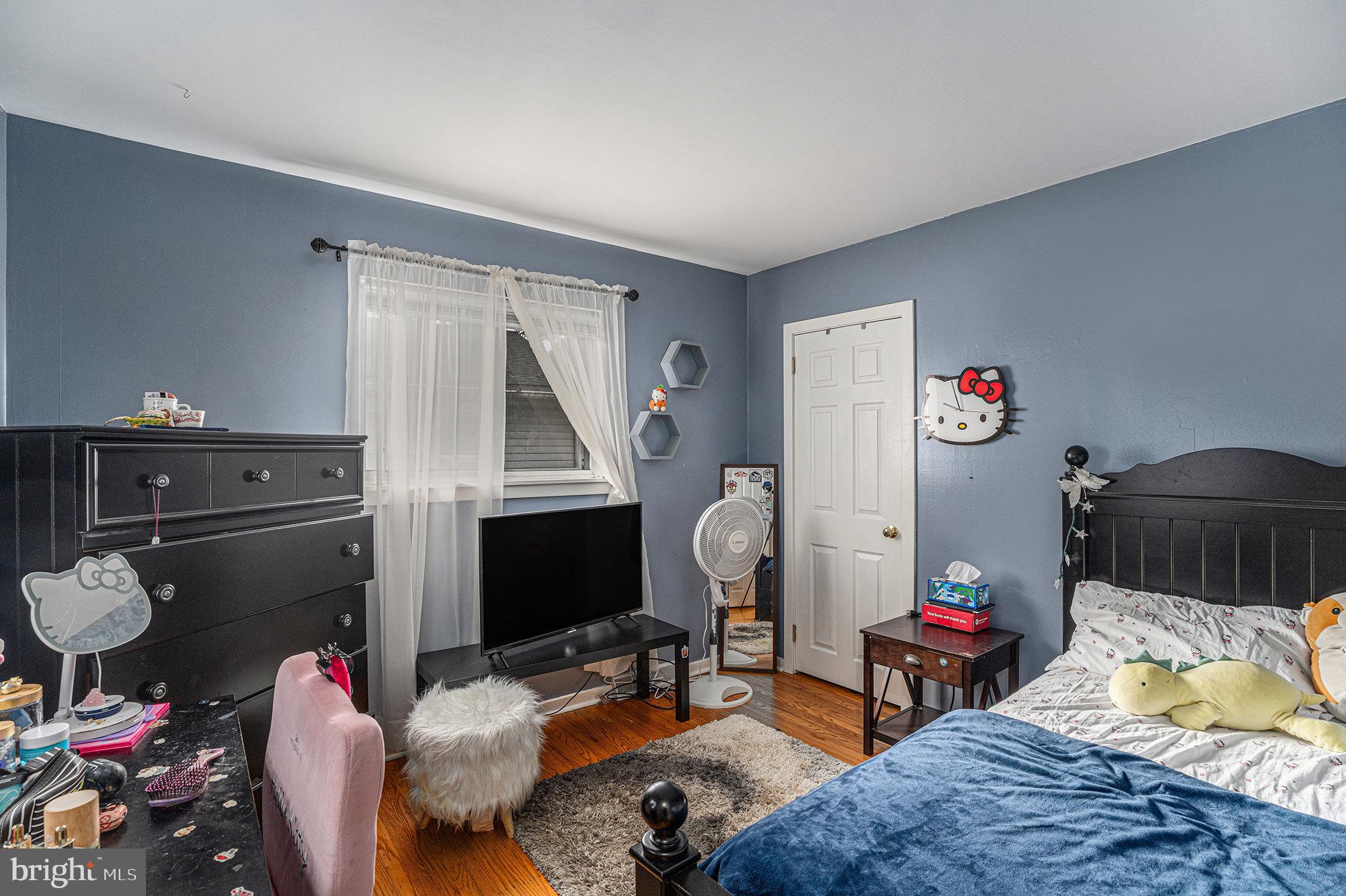 ROSLYN - Residential