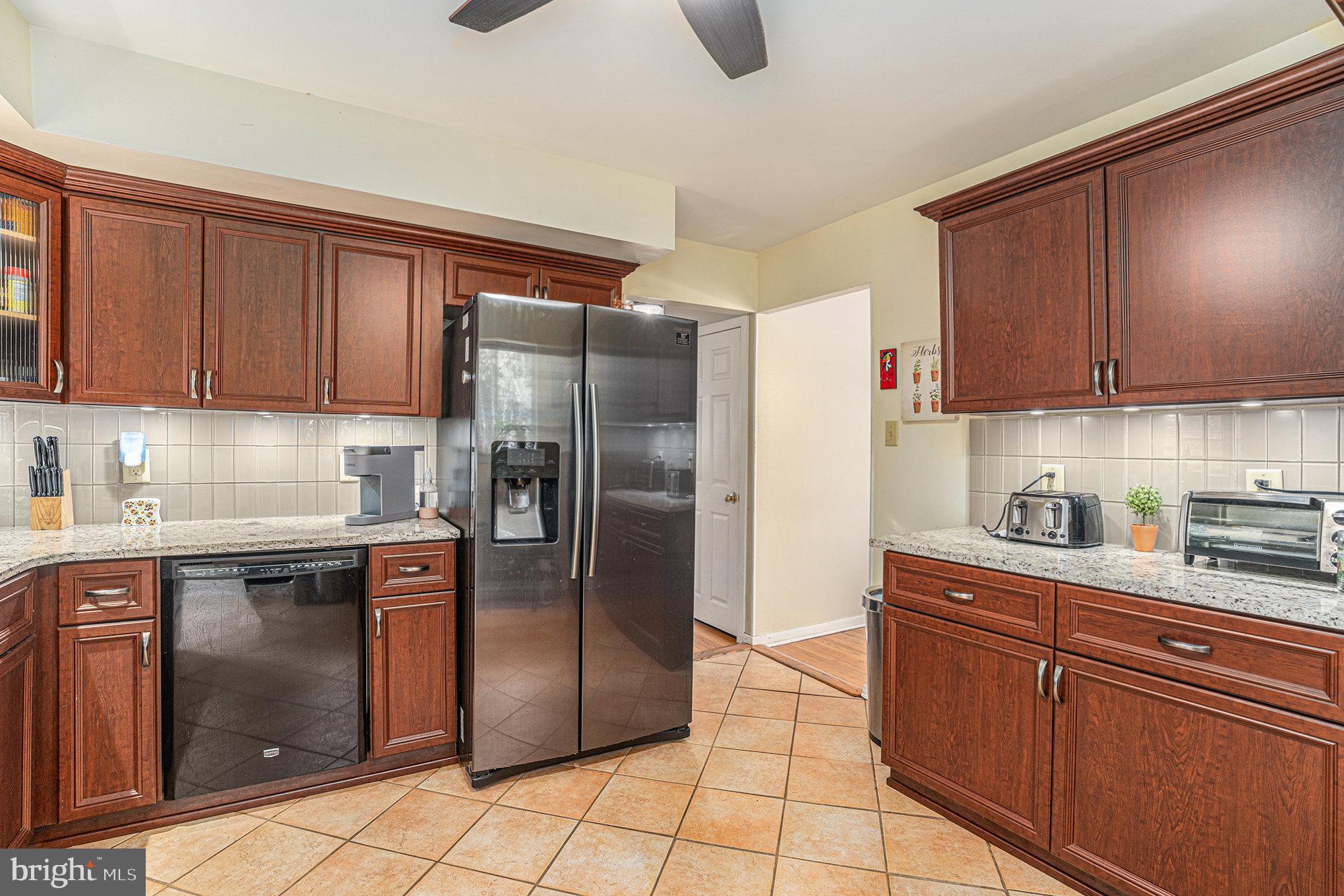 ROSLYN - Residential