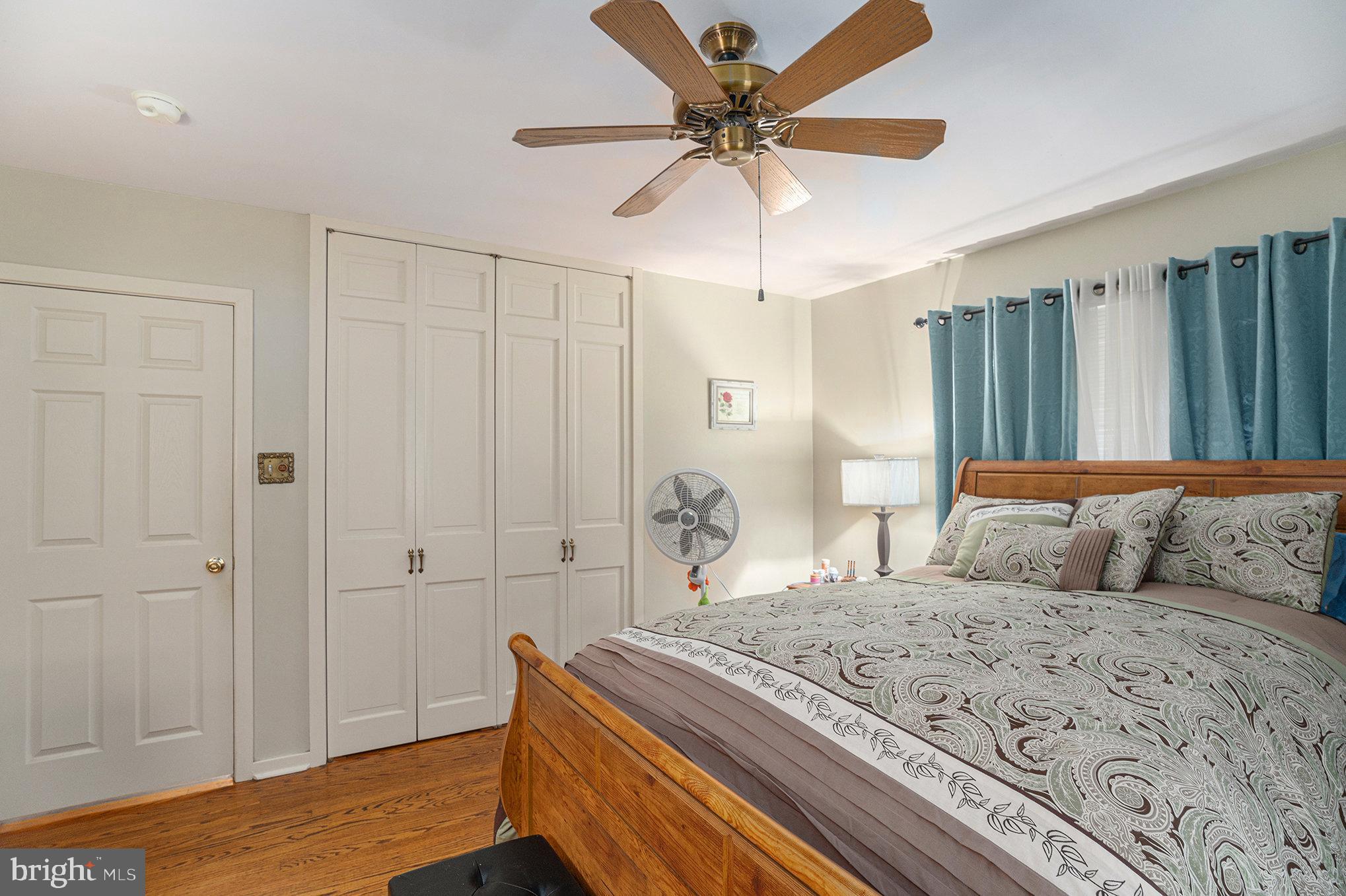 ROSLYN - Residential