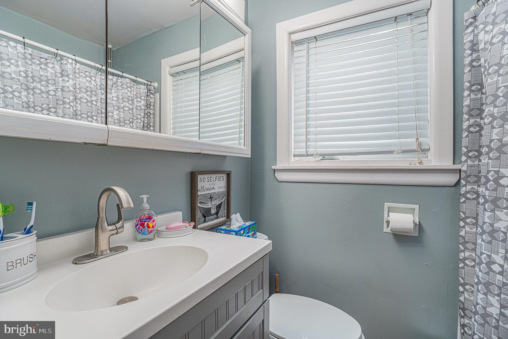 ROSLYN - Residential