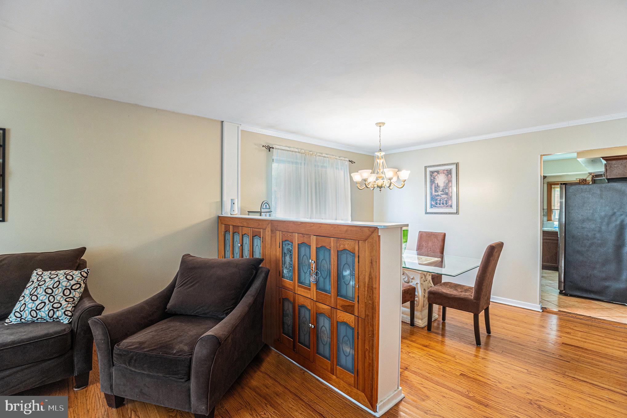 ROSLYN - Residential