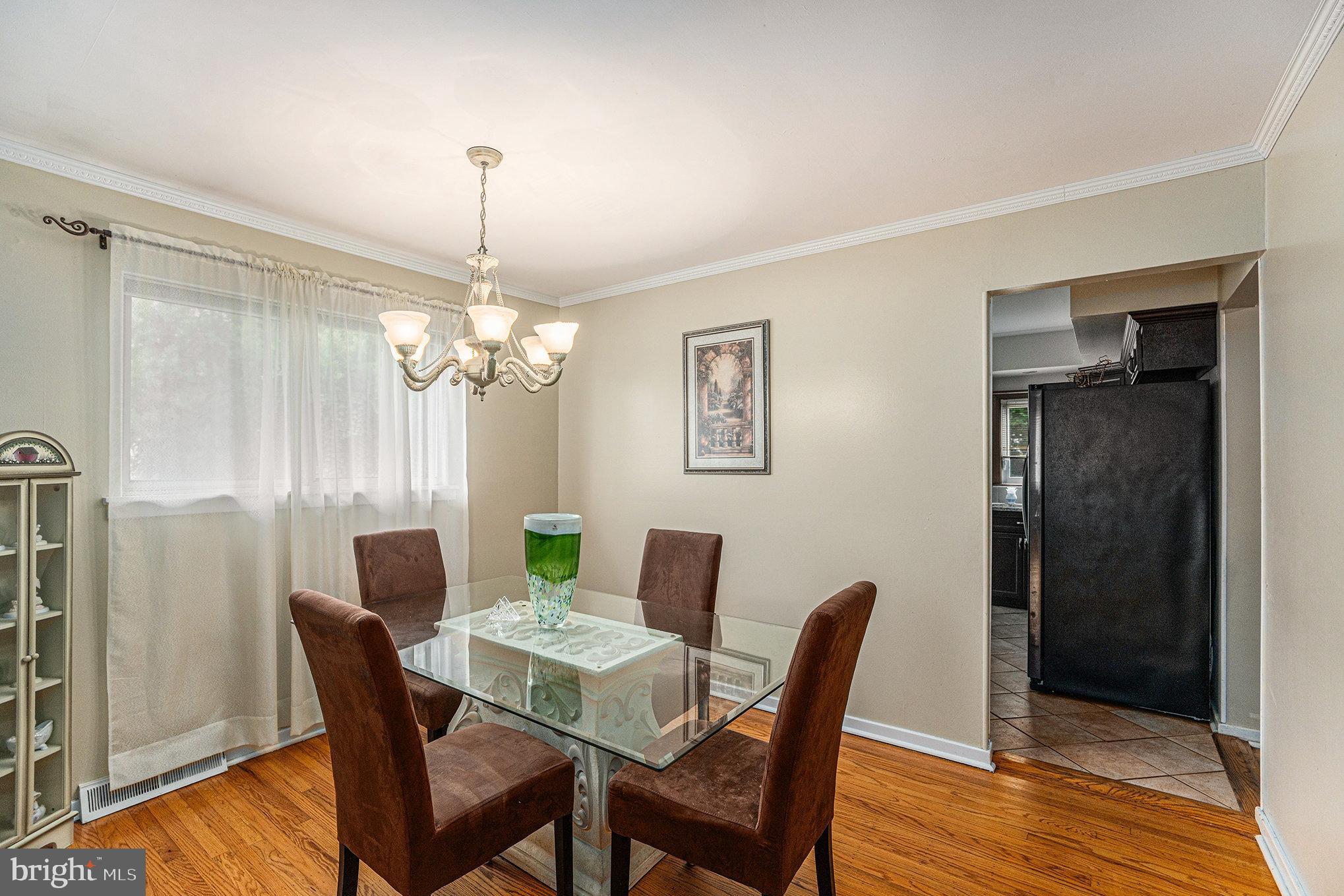 ROSLYN - Residential