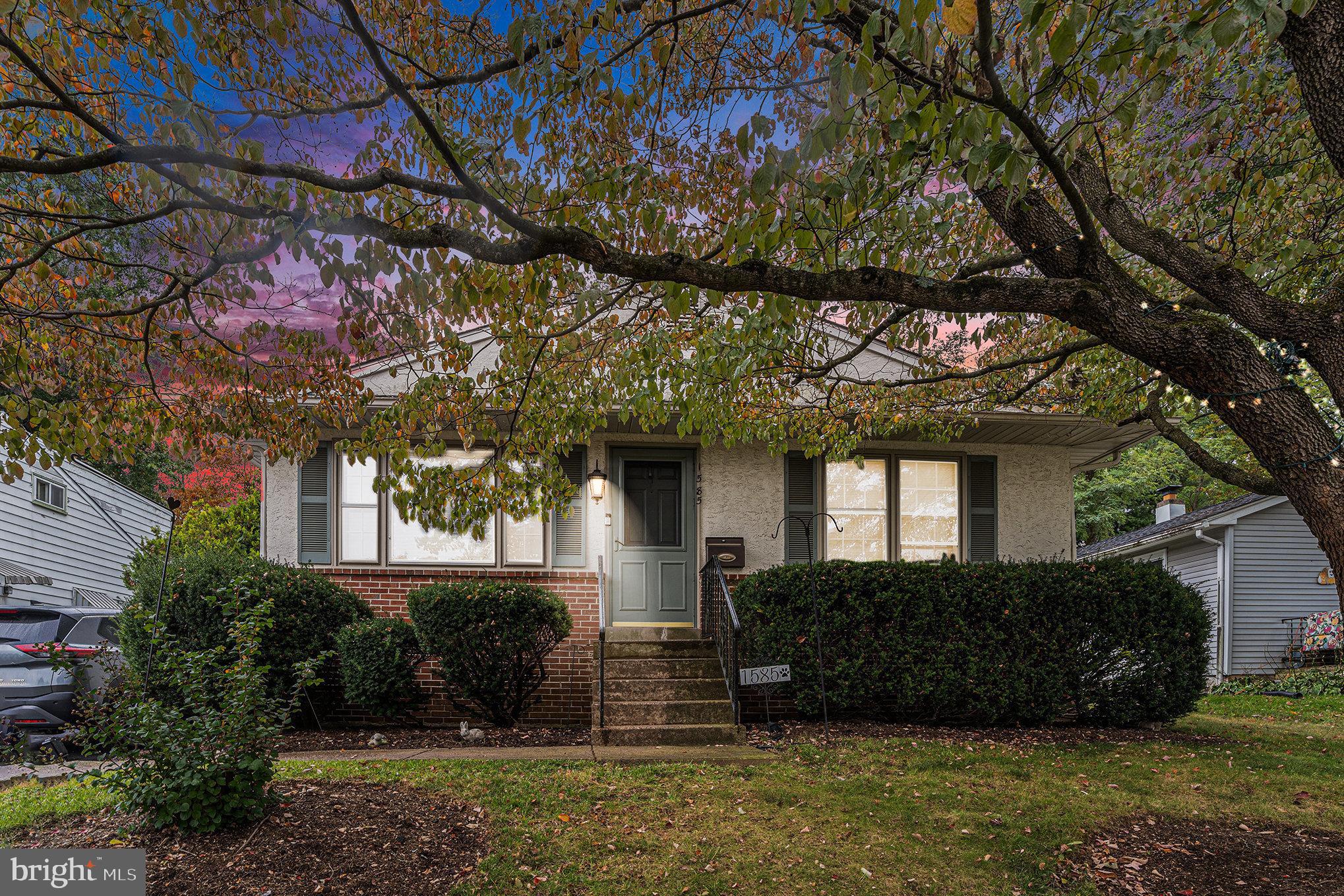 ROSLYN - Residential