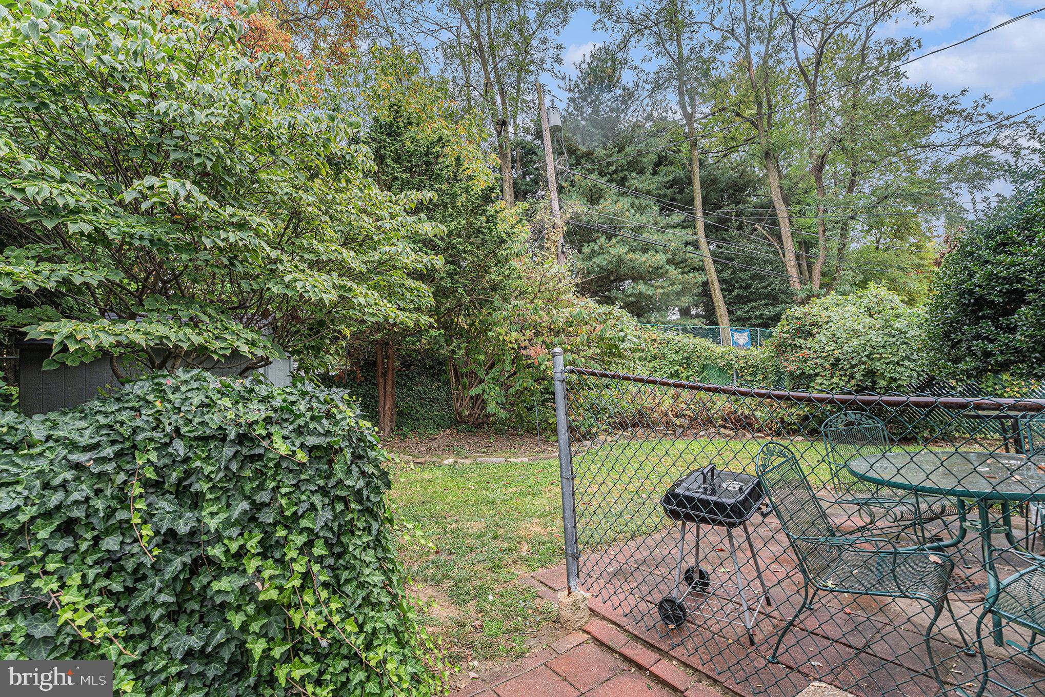 ROSLYN - Residential