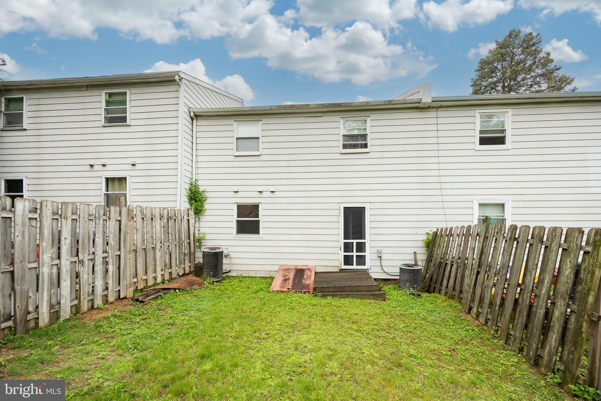 4079 DEFFORD PLACE