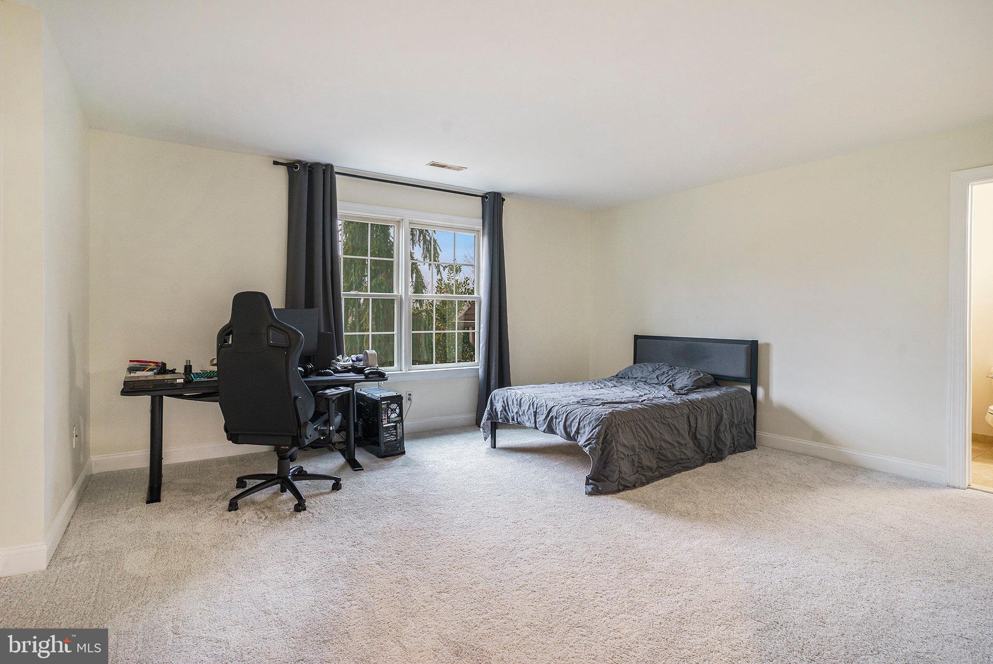 HERITAGE HUNT - Residential