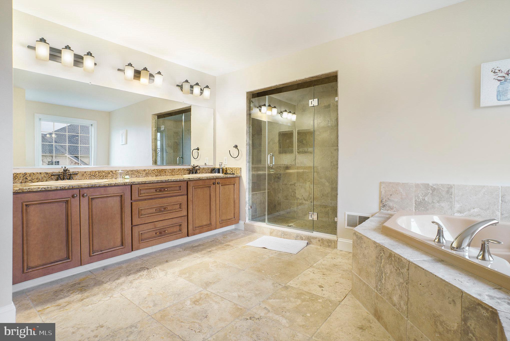 HERITAGE HUNT - Residential