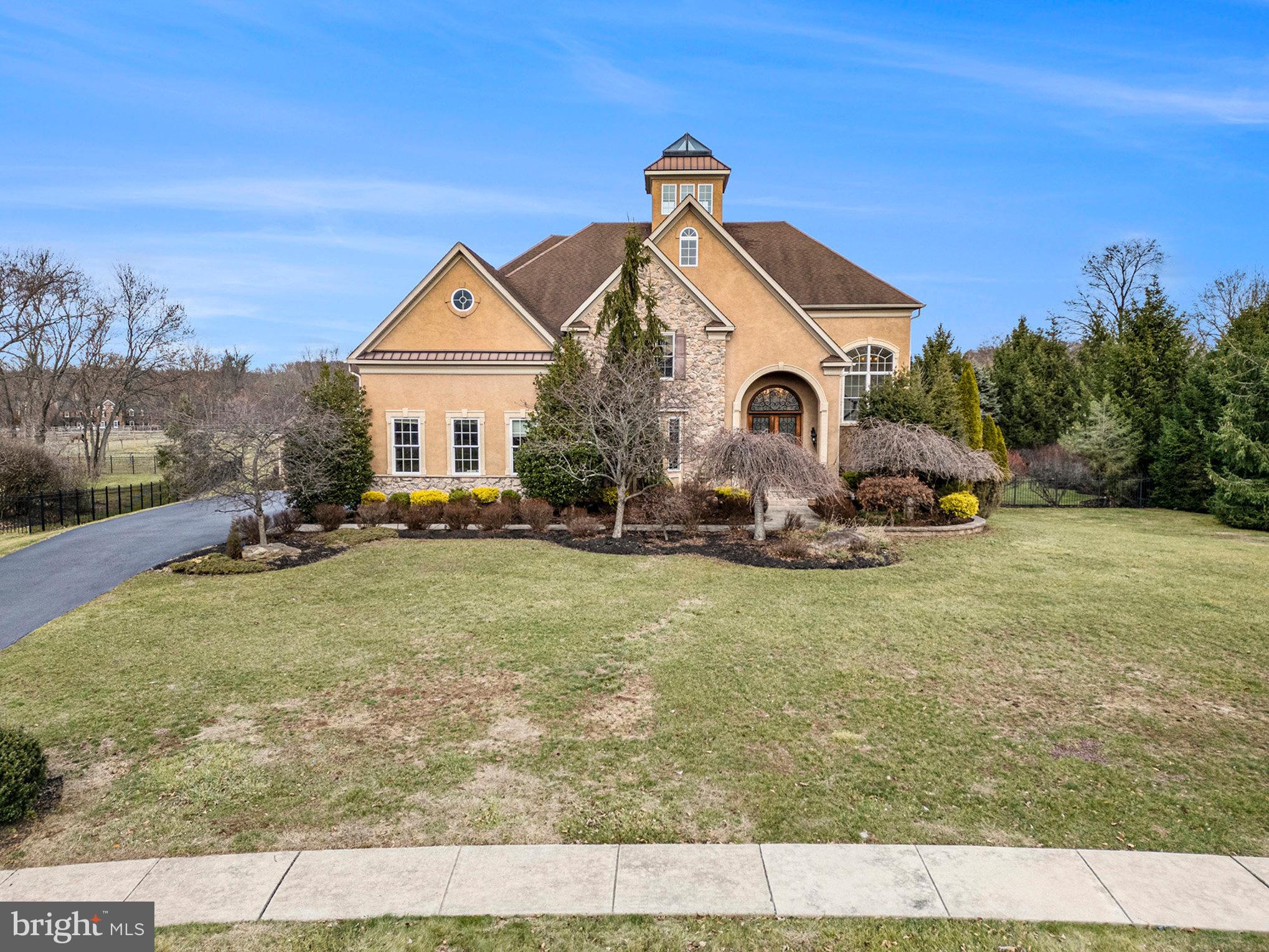 HERITAGE HUNT - Residential