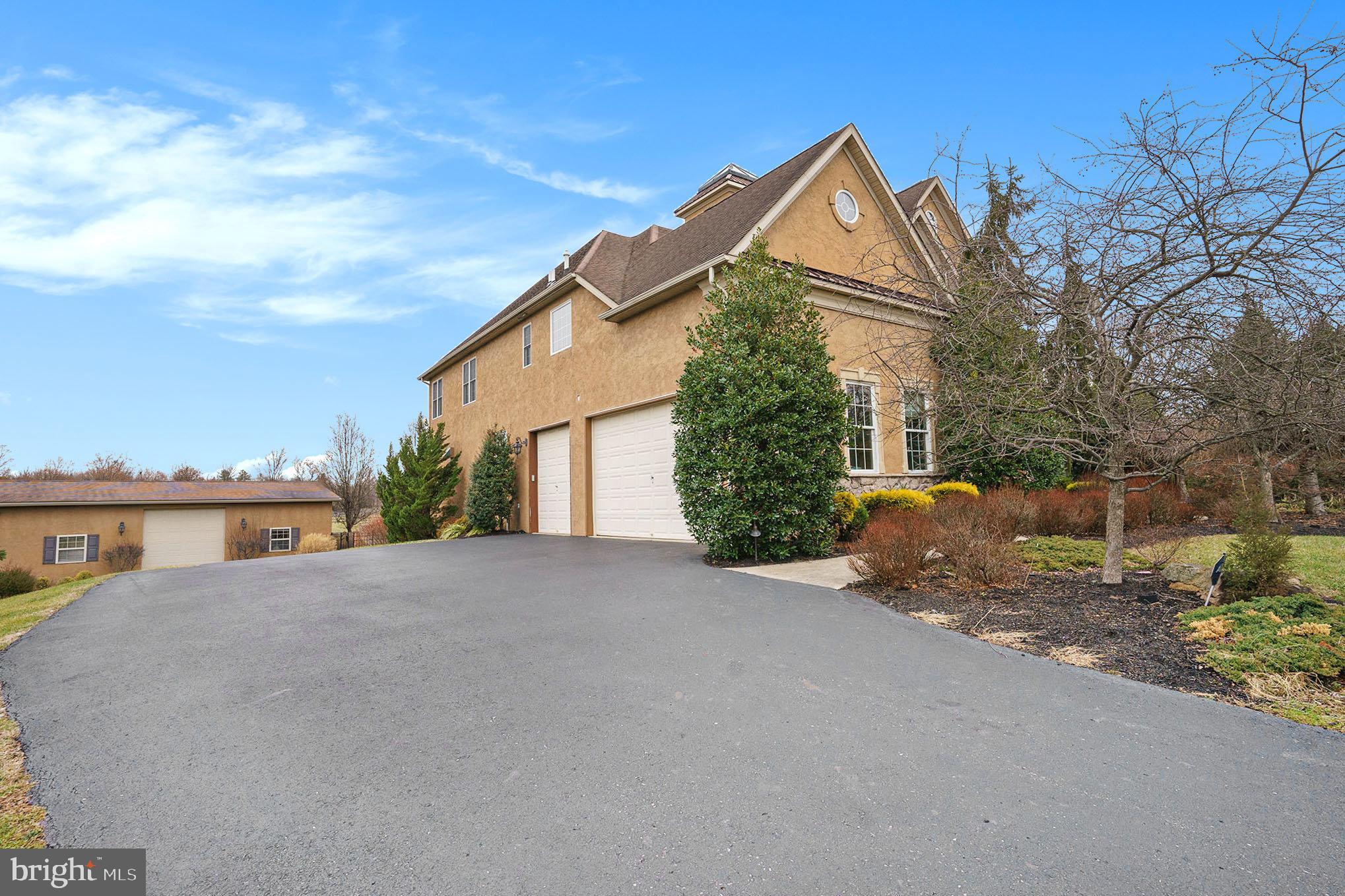 HERITAGE HUNT - Residential