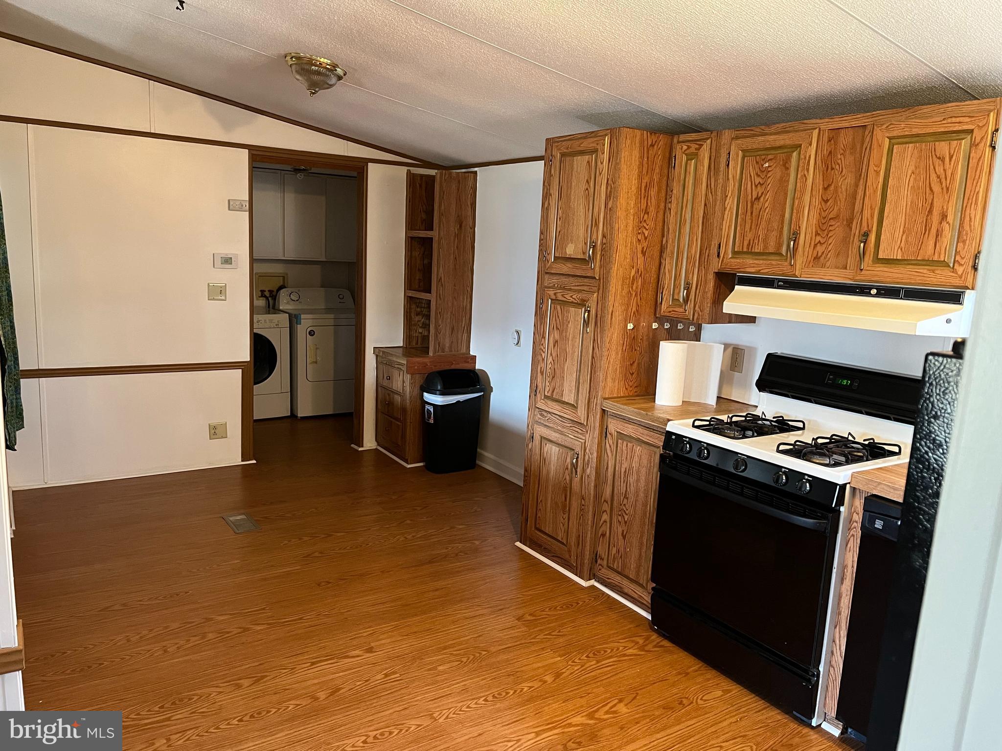 MISTY TERRACE - Residential