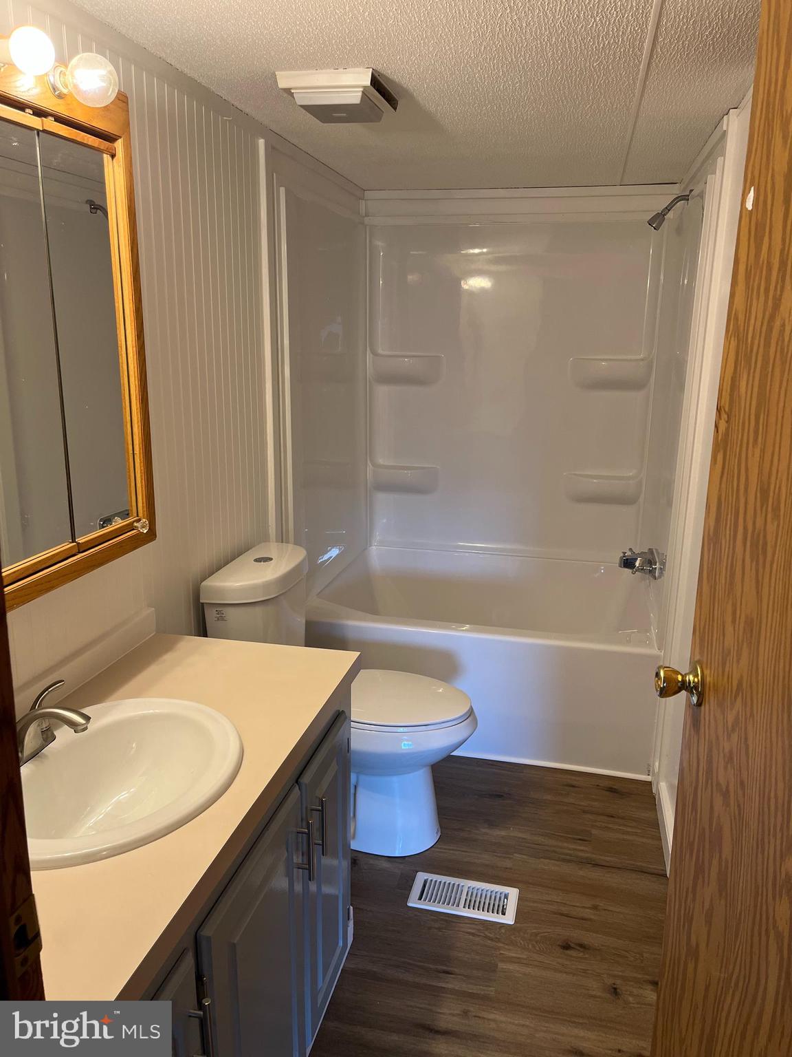 MISTY TERRACE - Residential