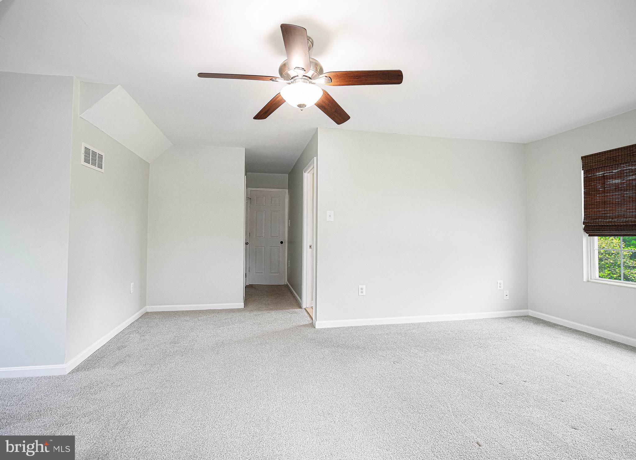 LAUREL VALLEY - Residential