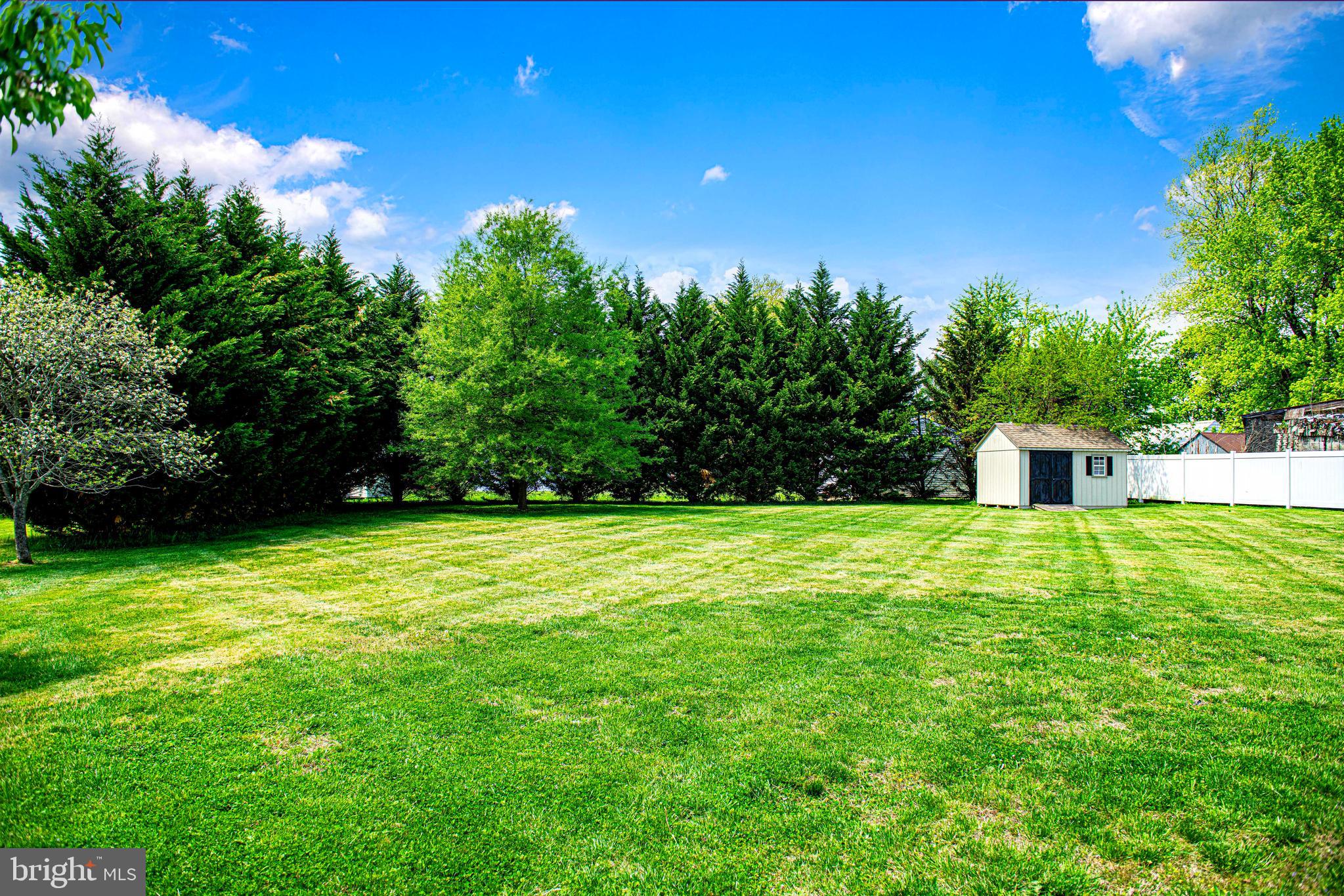 LAUREL VALLEY - Residential