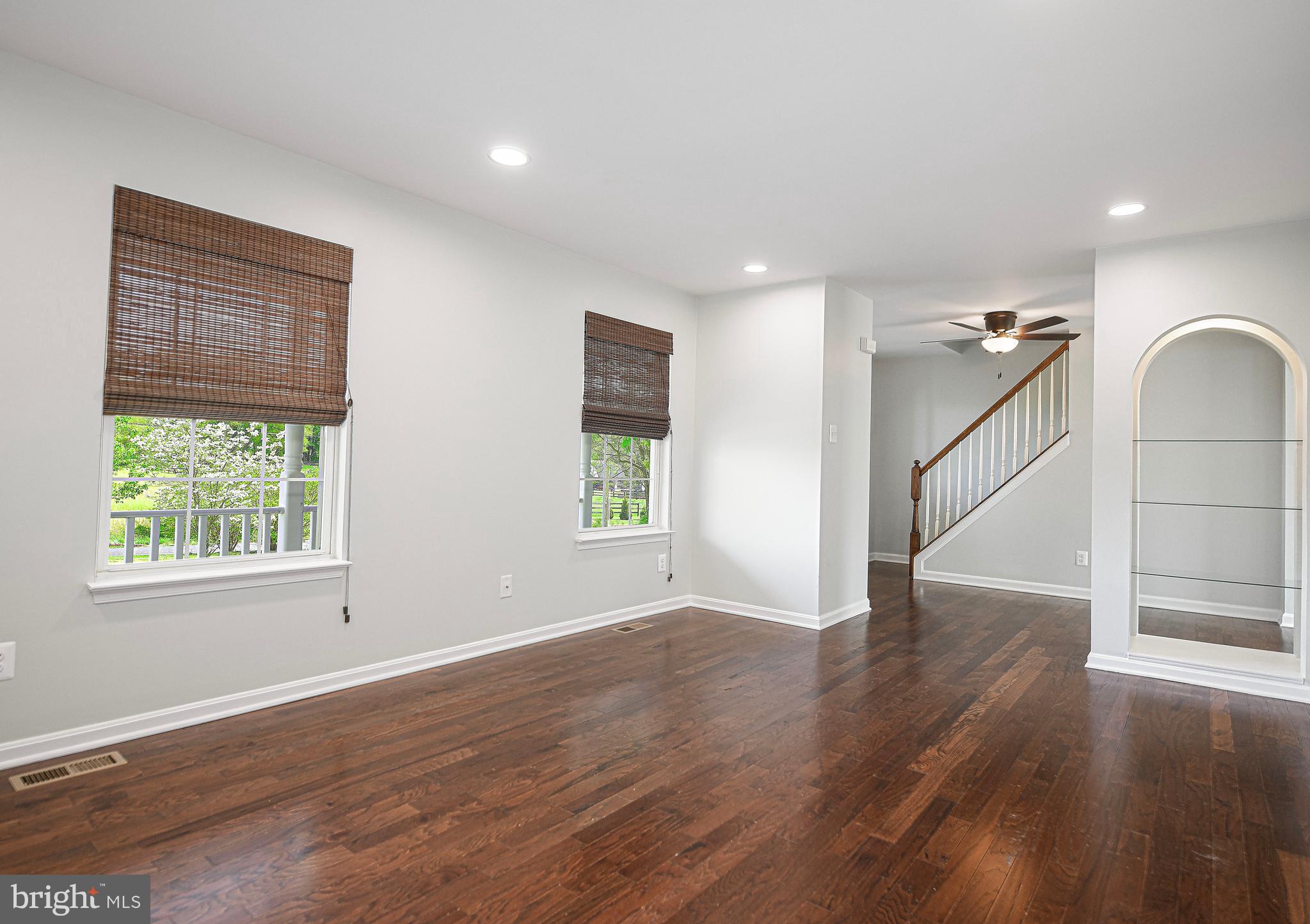 LAUREL VALLEY - Residential