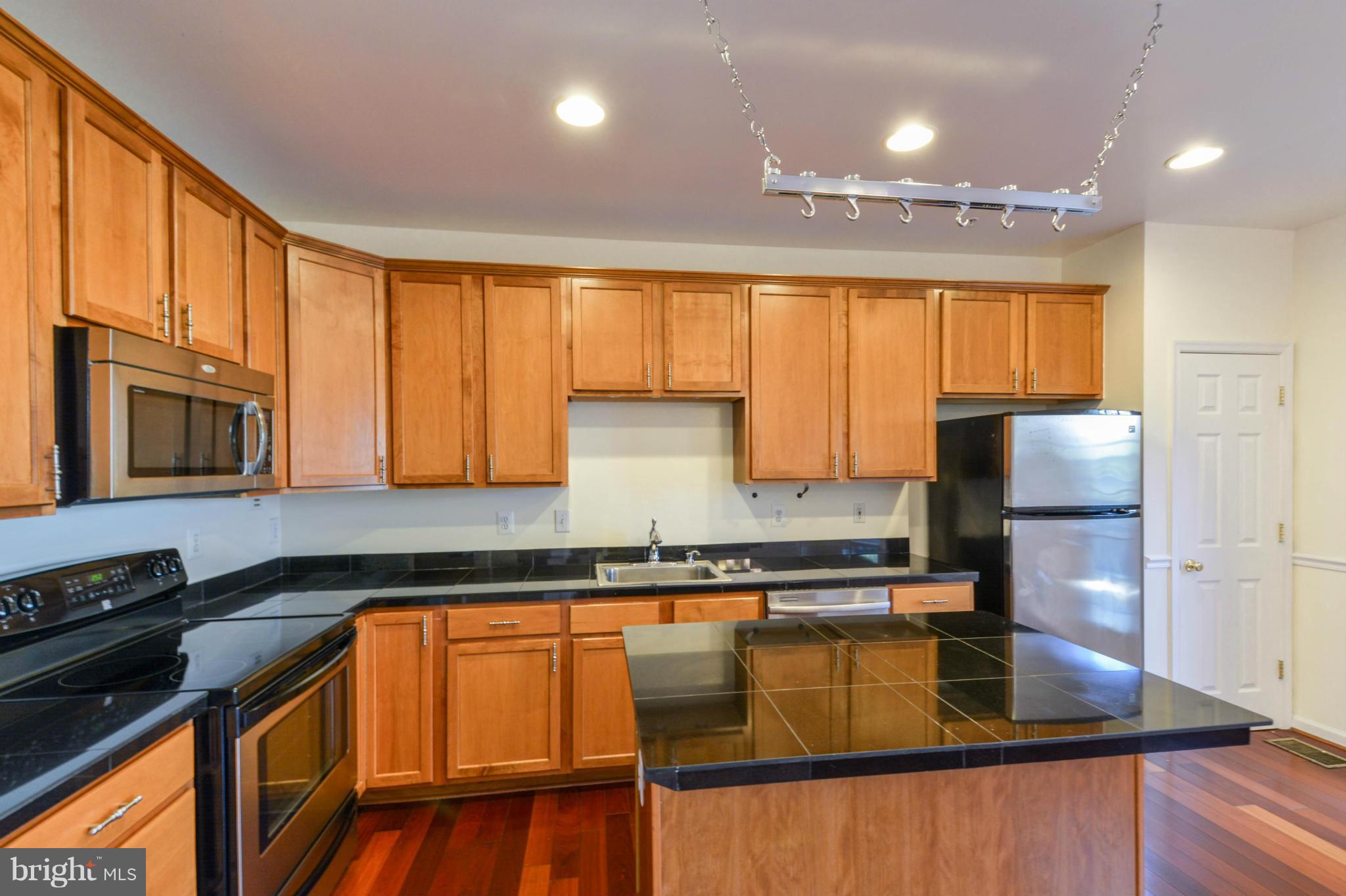 FIELDSTONE AT RIVER HILL - Residential Lease