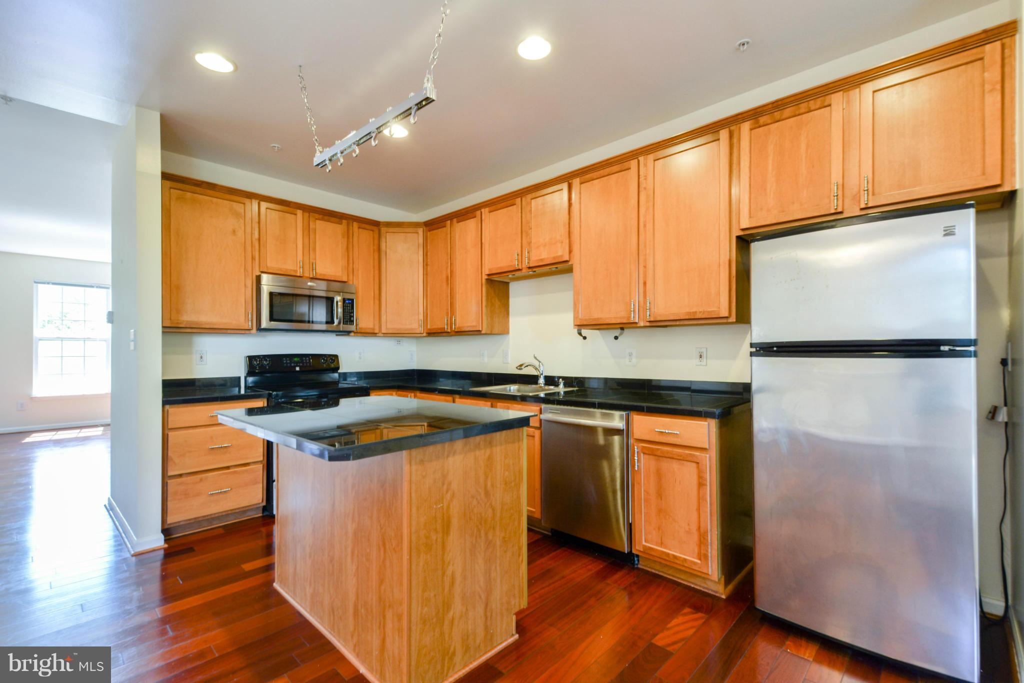 FIELDSTONE AT RIVER HILL - Residential Lease