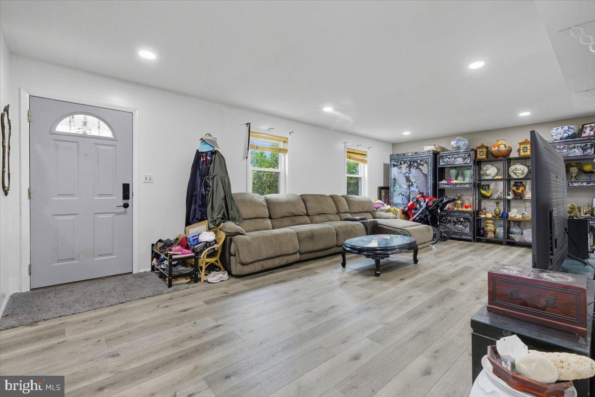 2117 CHANTILLA ROAD