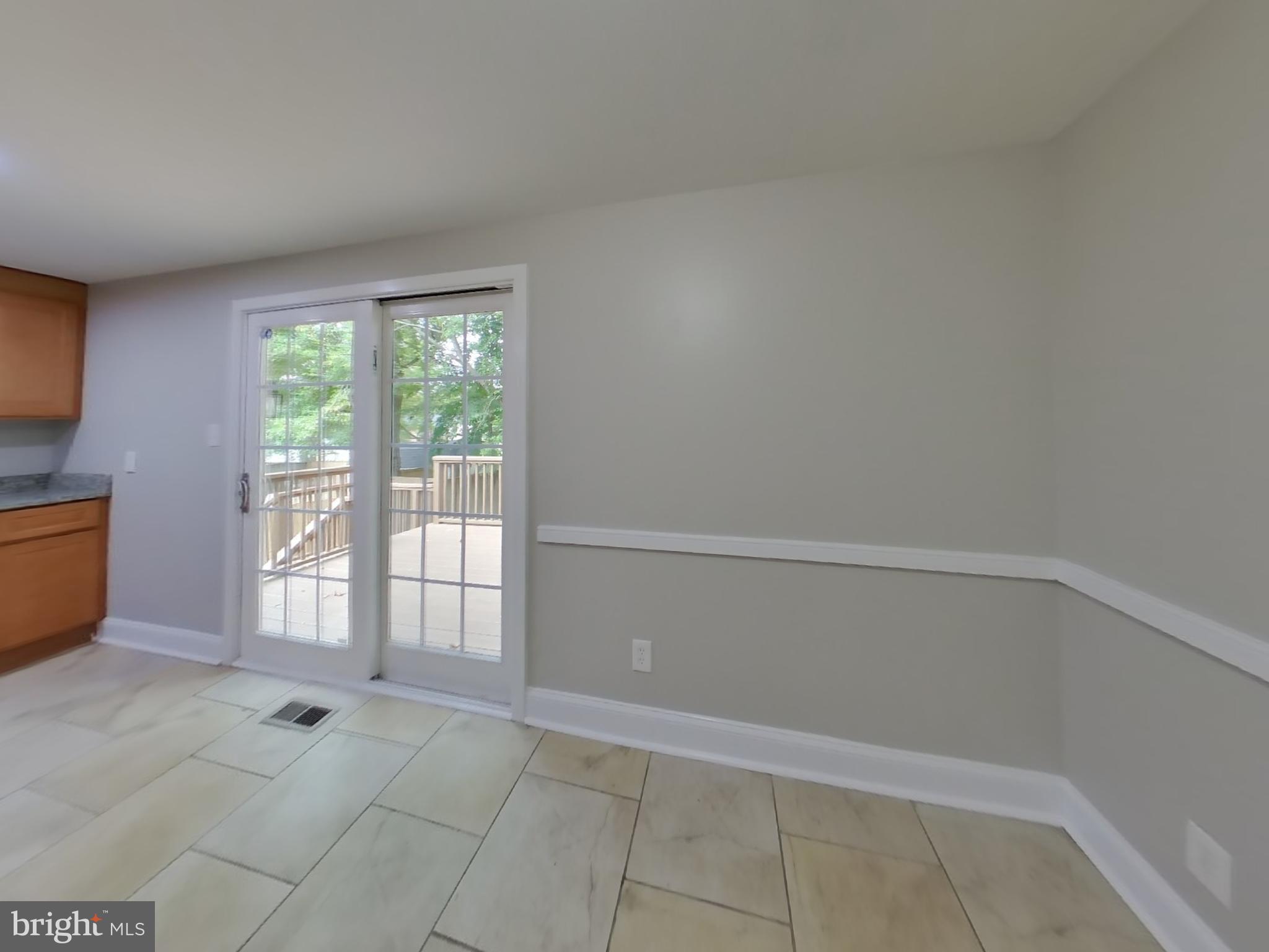 THE WOODLANDS - Residential Lease