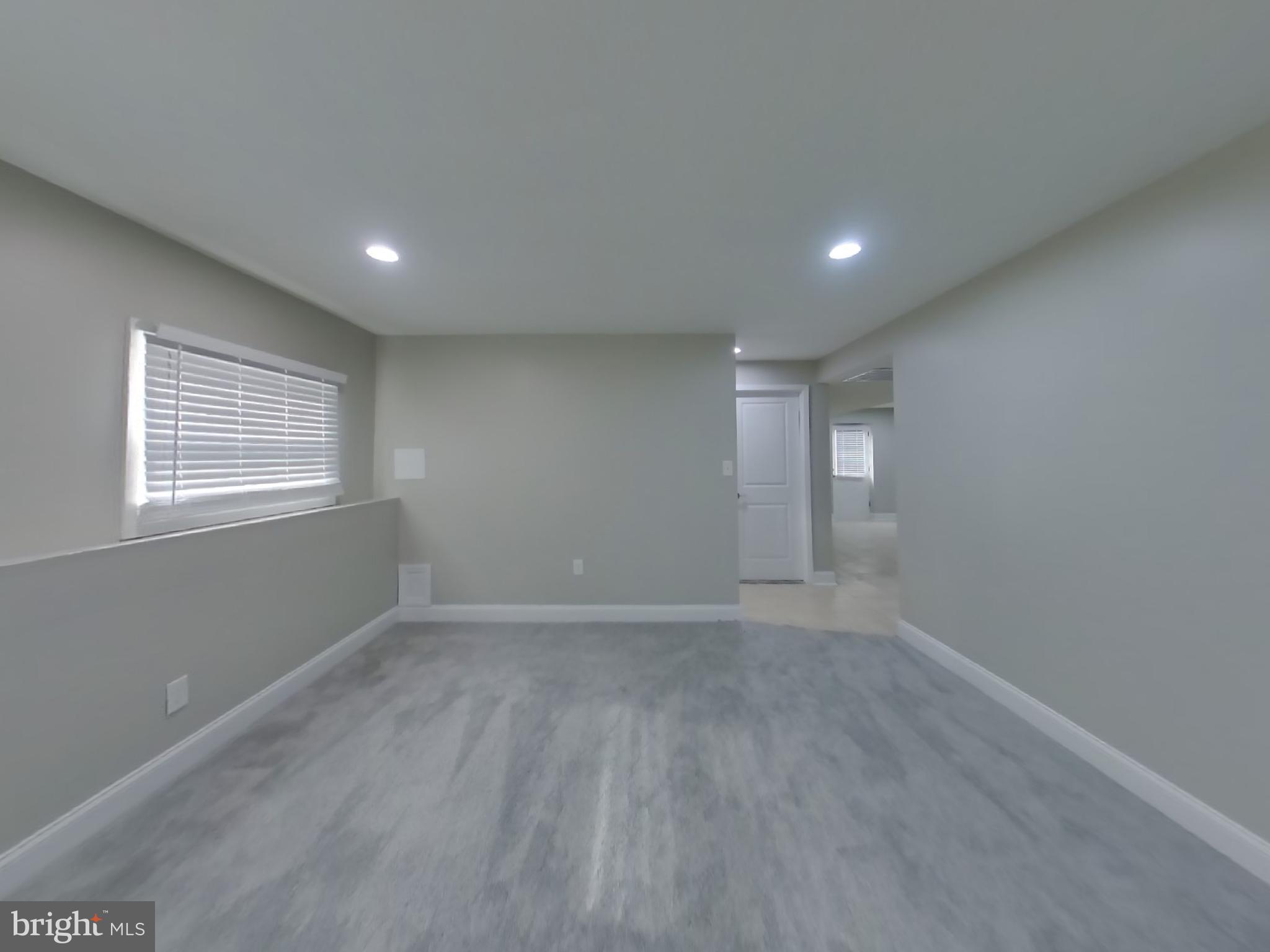 THE WOODLANDS - Residential Lease