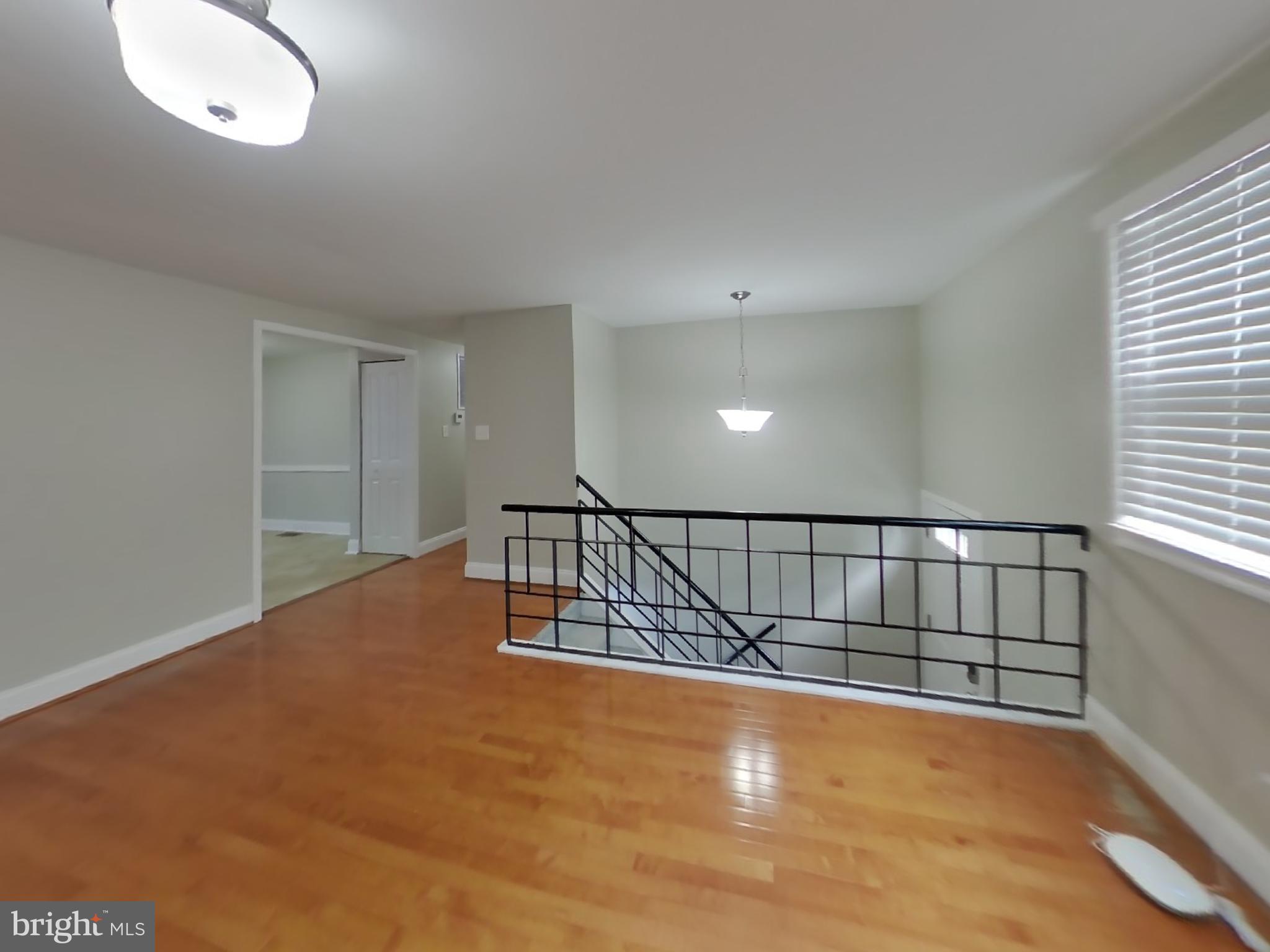 THE WOODLANDS - Residential Lease