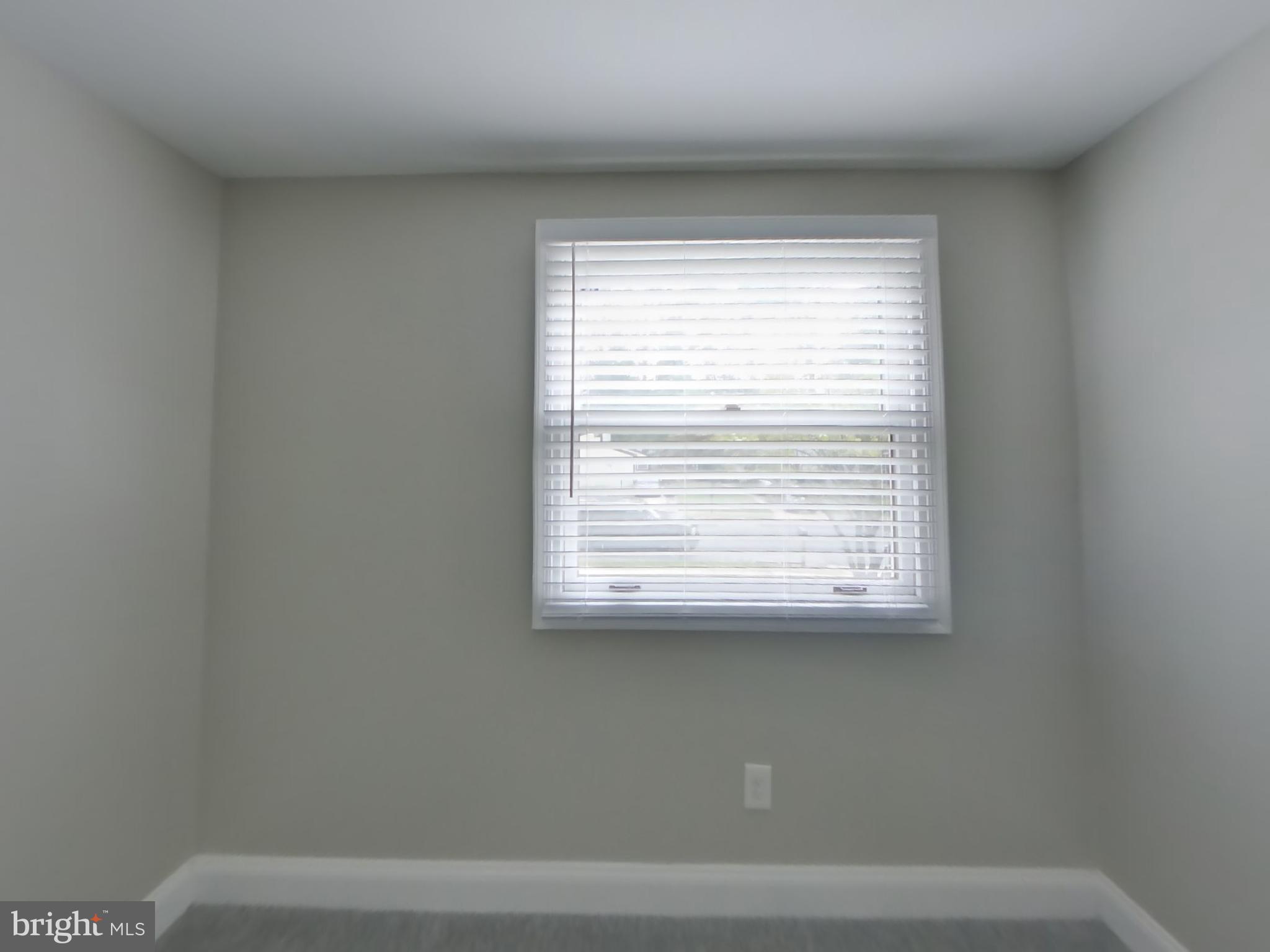 THE WOODLANDS - Residential Lease