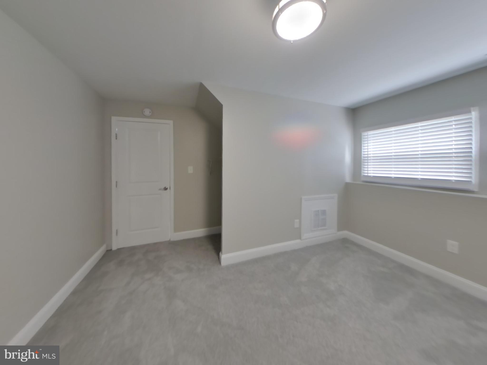 THE WOODLANDS - Residential Lease