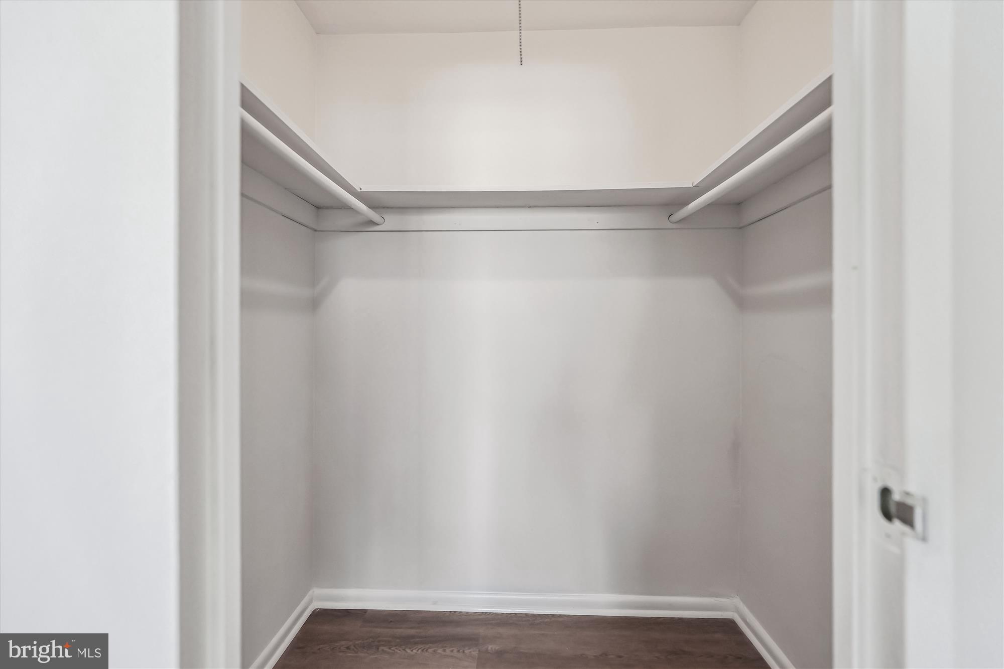 THE SEASONS - Residential