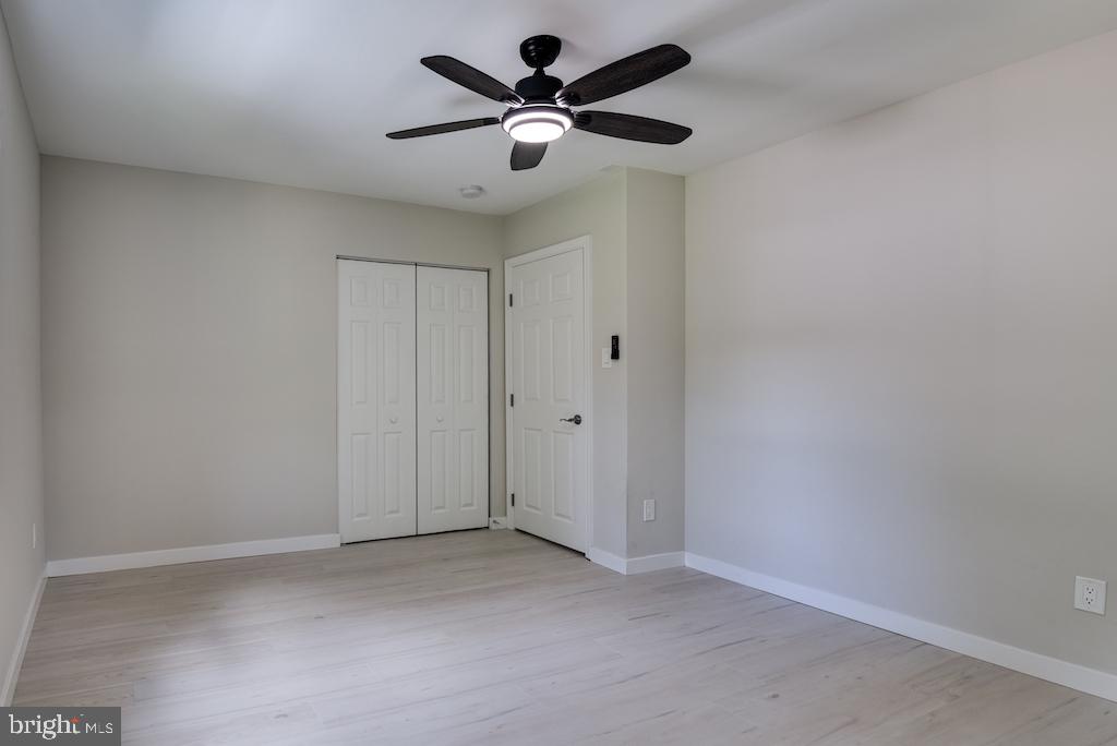 ENGLESIDE VILLAGE - Residential