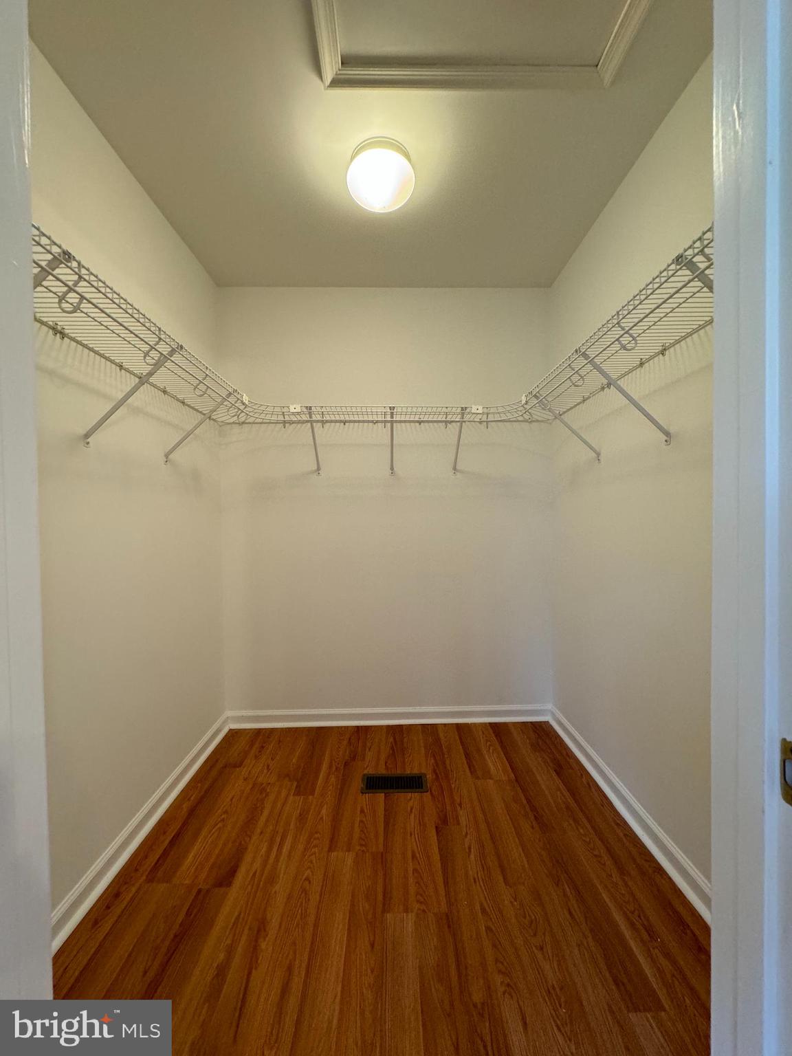 CRESTFIELD - Residential