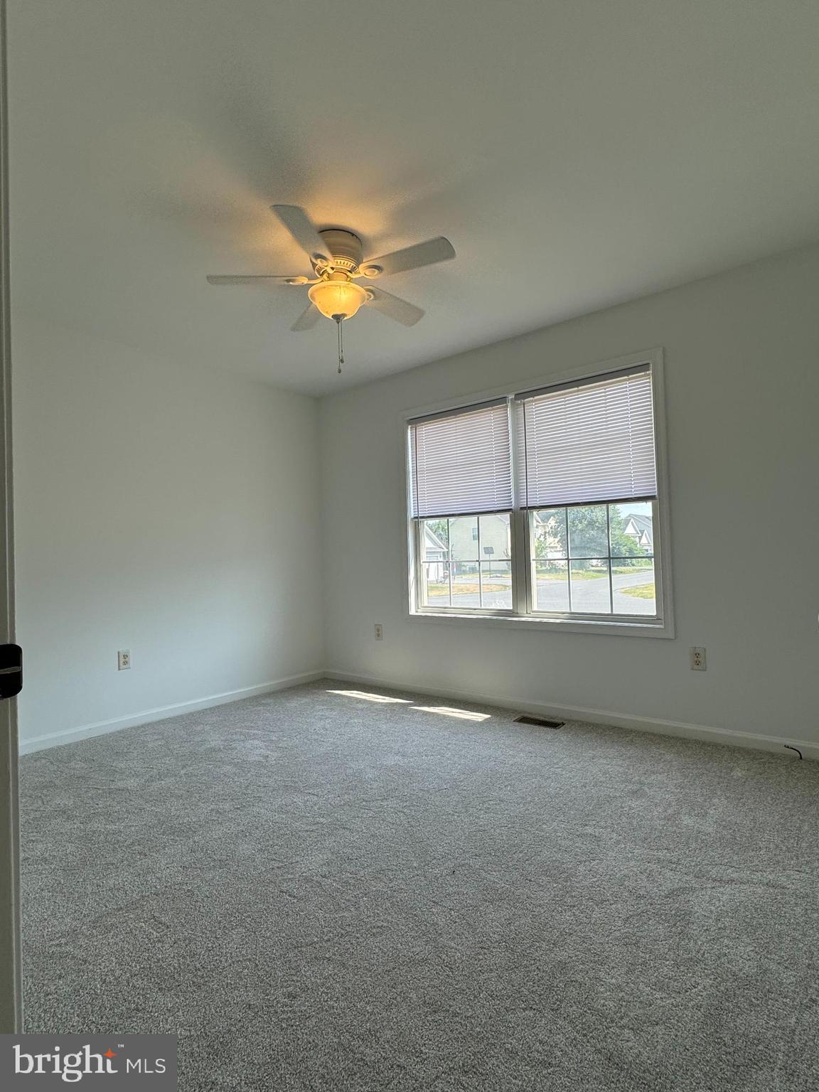 CRESTFIELD - Residential