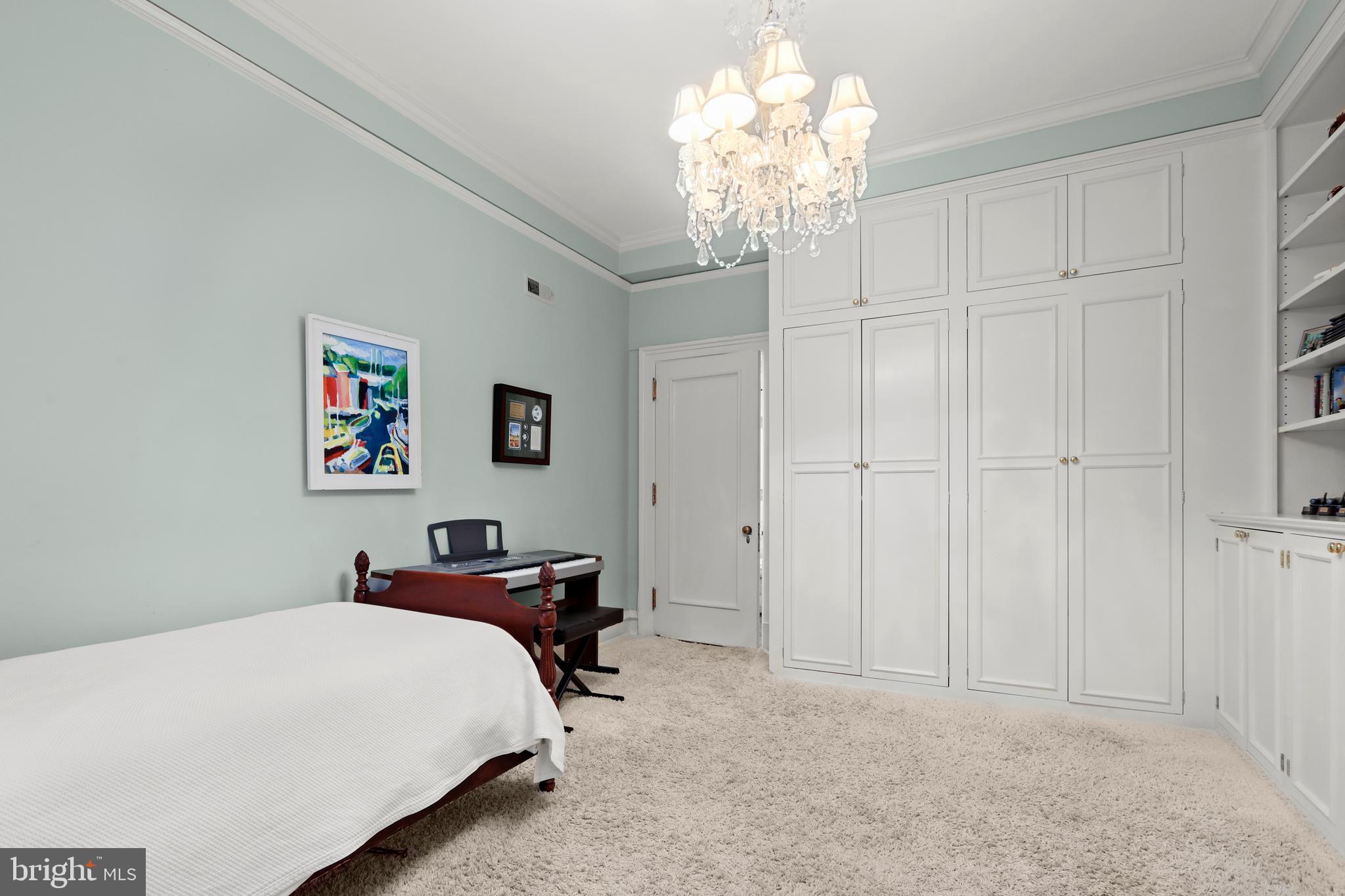 MOUNT VERNON PLACE HISTORIC DISTRICT - Residential