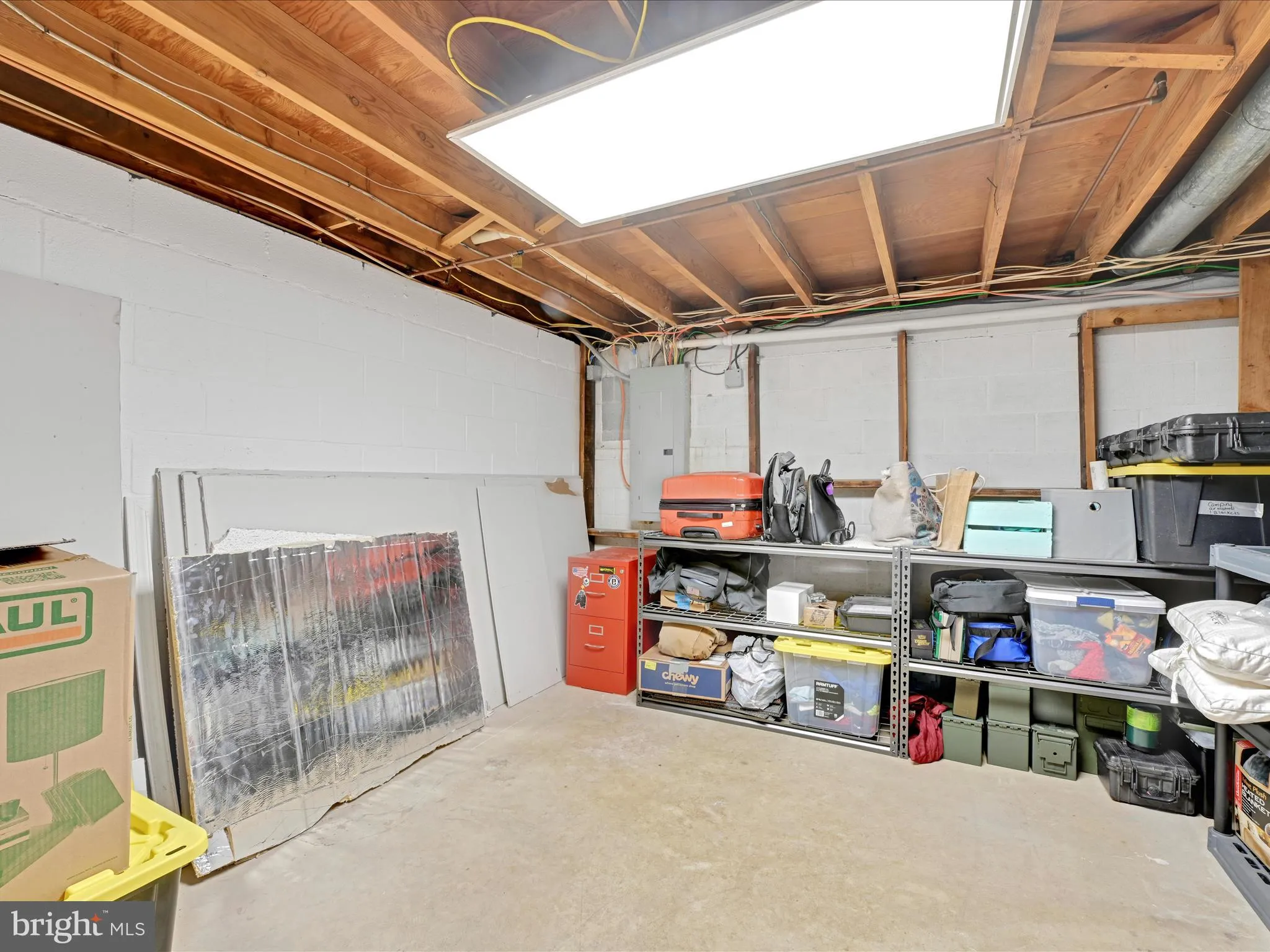 Lancaster, Pennsylvania 17603, United States, 3 Bedrooms Bedrooms, ,2 BathroomsBathrooms,Residential,Pending,1159