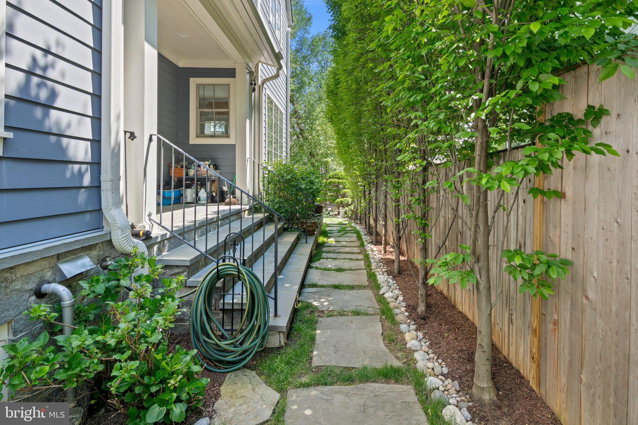 LYON PARK - Residential