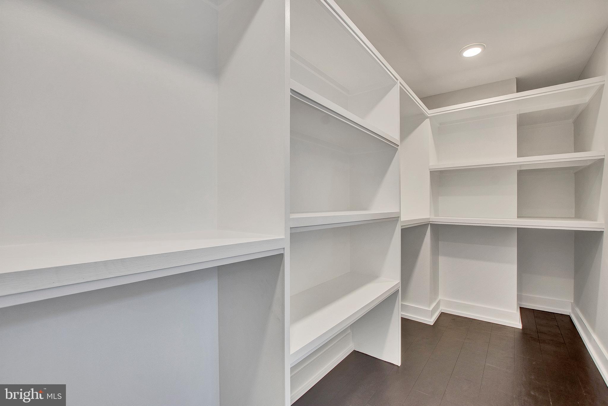 WATERGATE - Residential