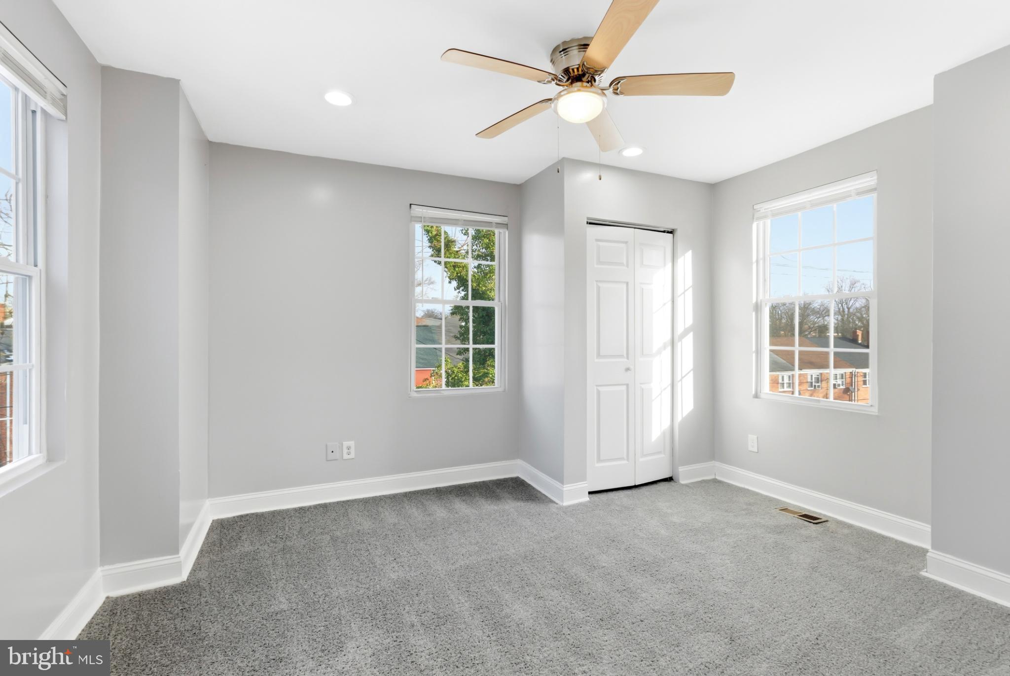 BELVEDERE SQUARE - Residential