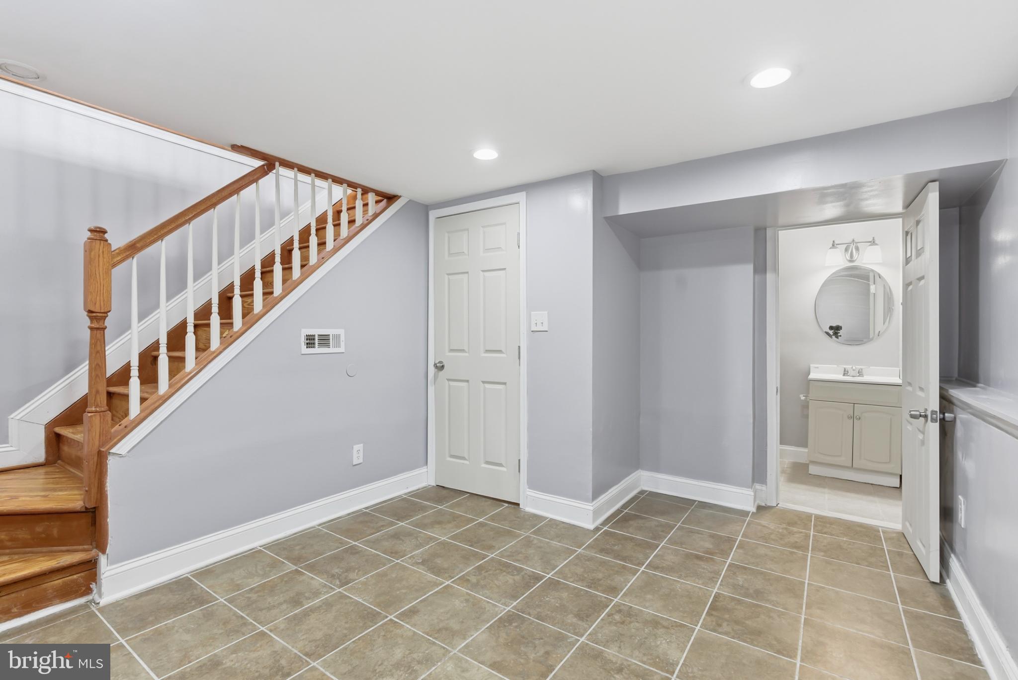 BELVEDERE SQUARE - Residential