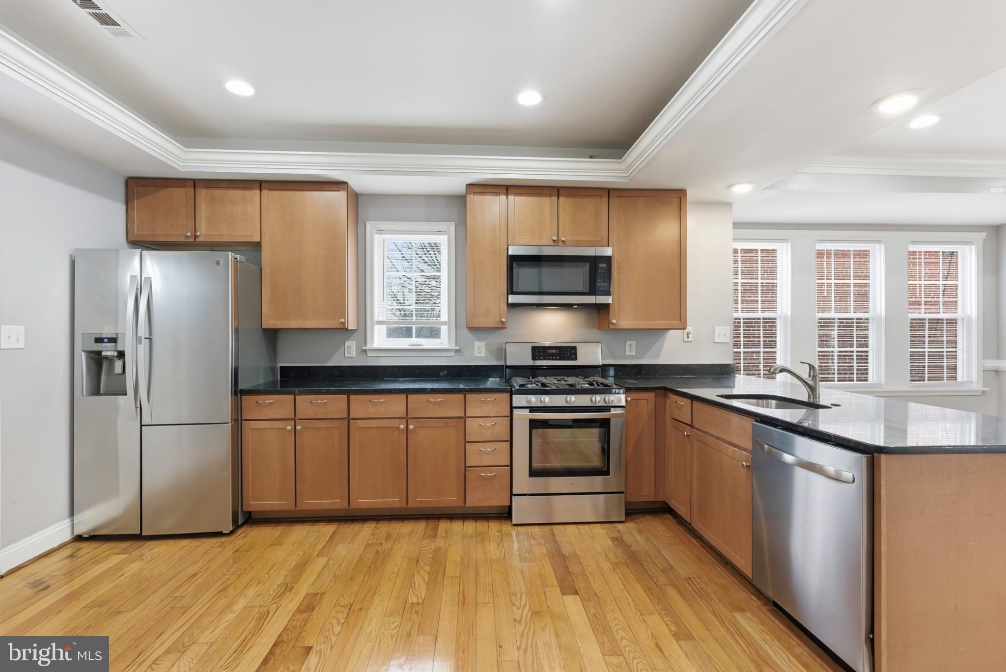 BELVEDERE SQUARE - Residential