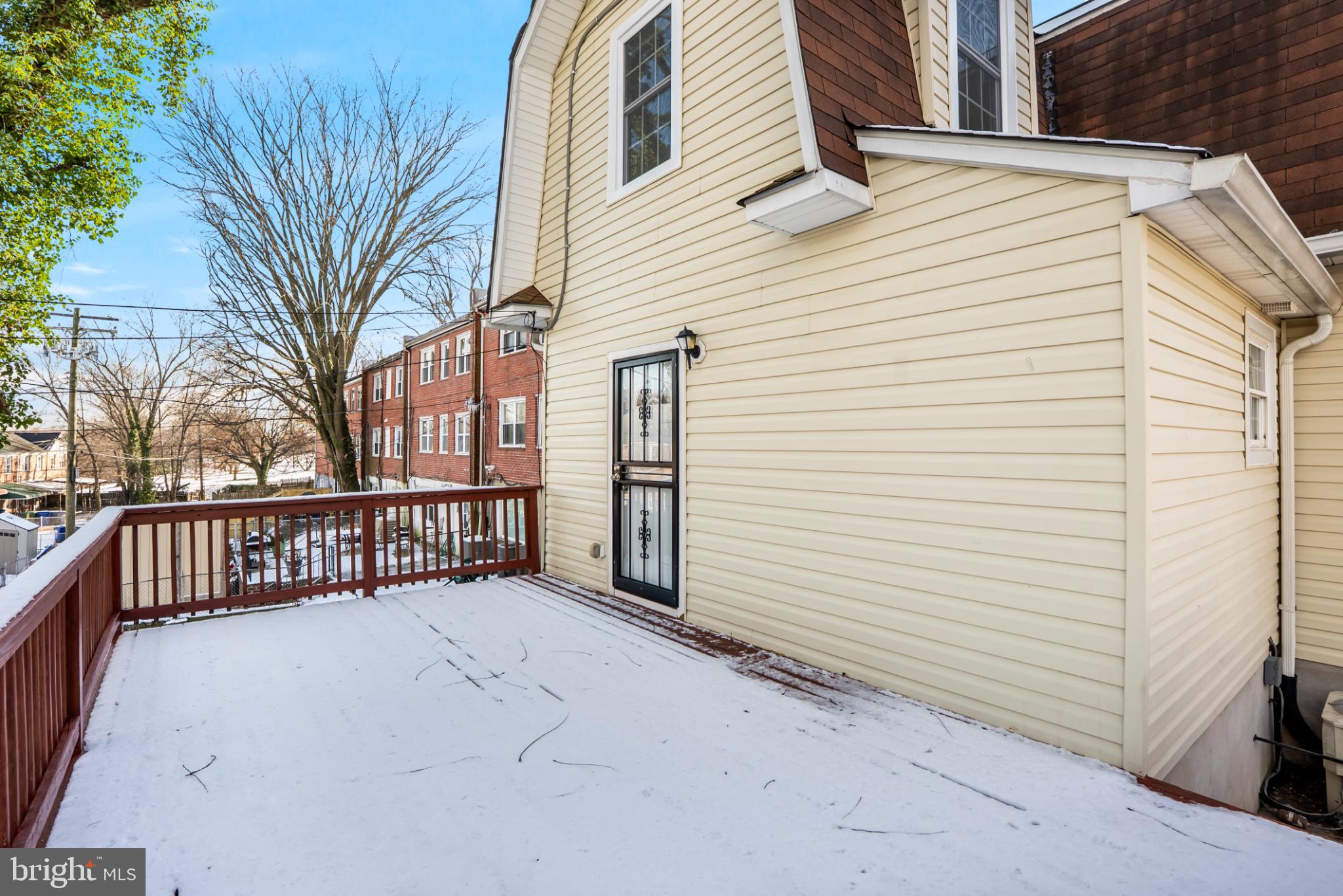 BELVEDERE SQUARE - Residential