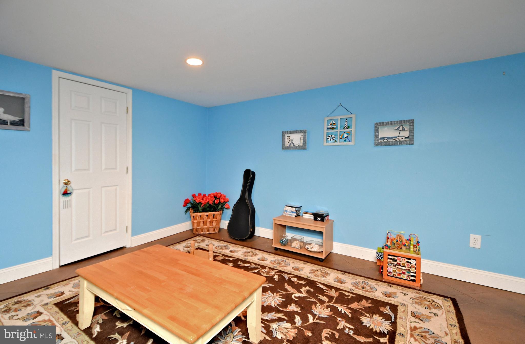MALLARD POND - Residential