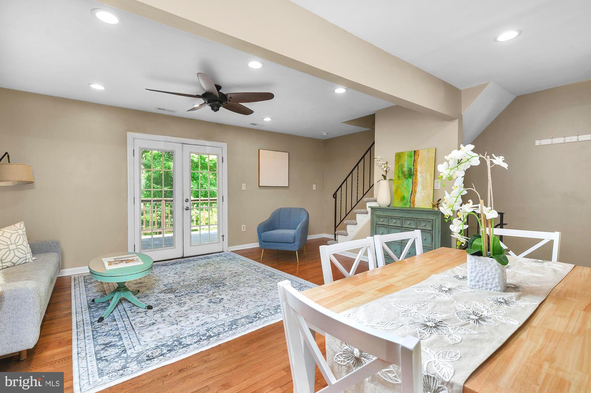 MARINER'S COVE - Residential