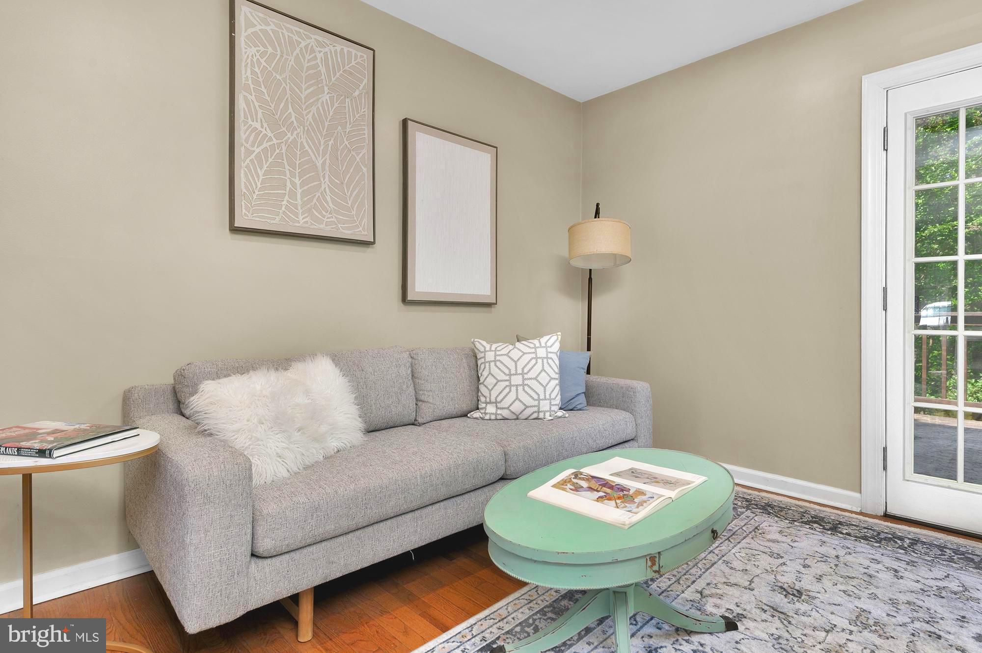 MARINER'S COVE - Residential