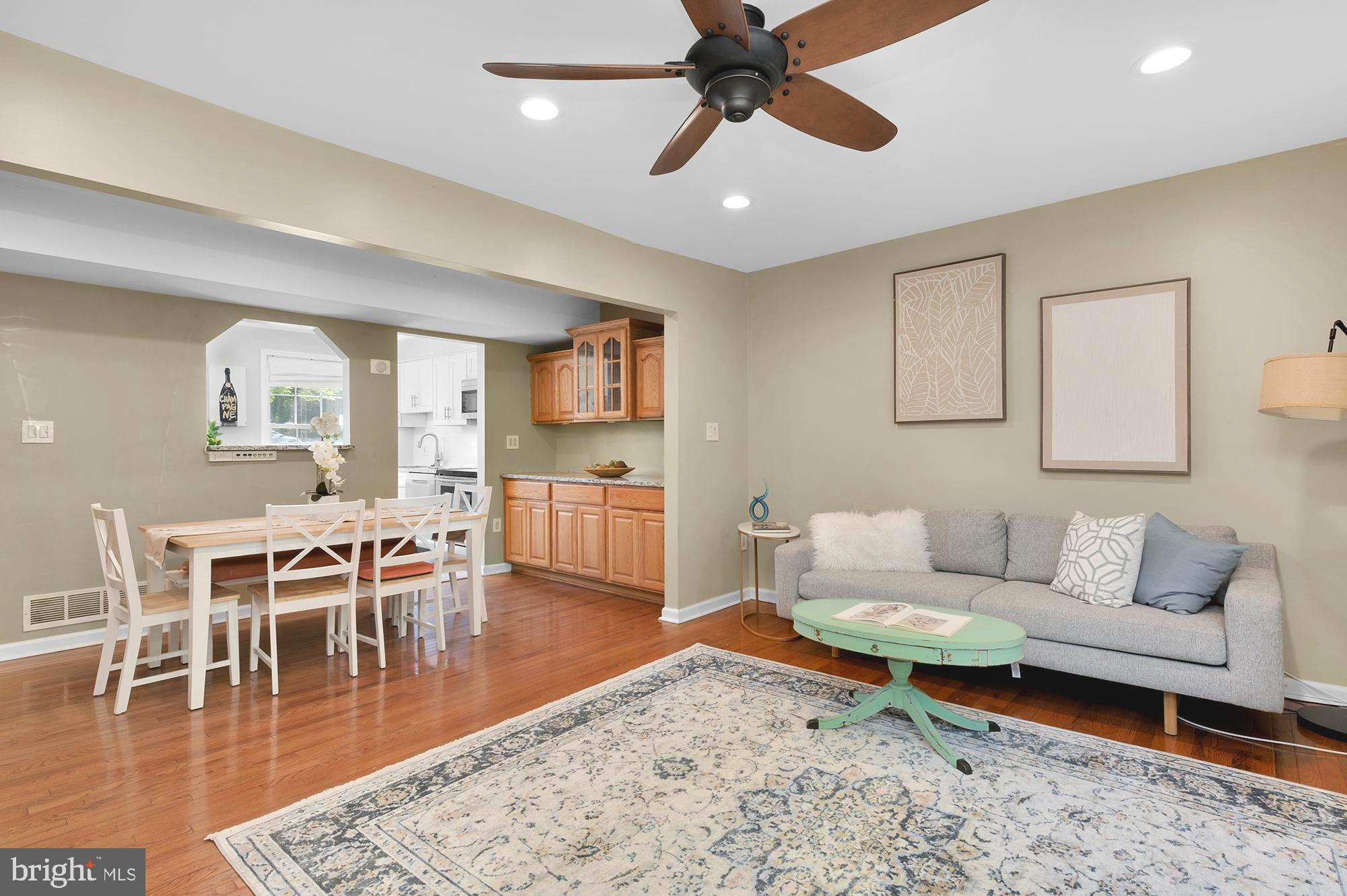 MARINER'S COVE - Residential